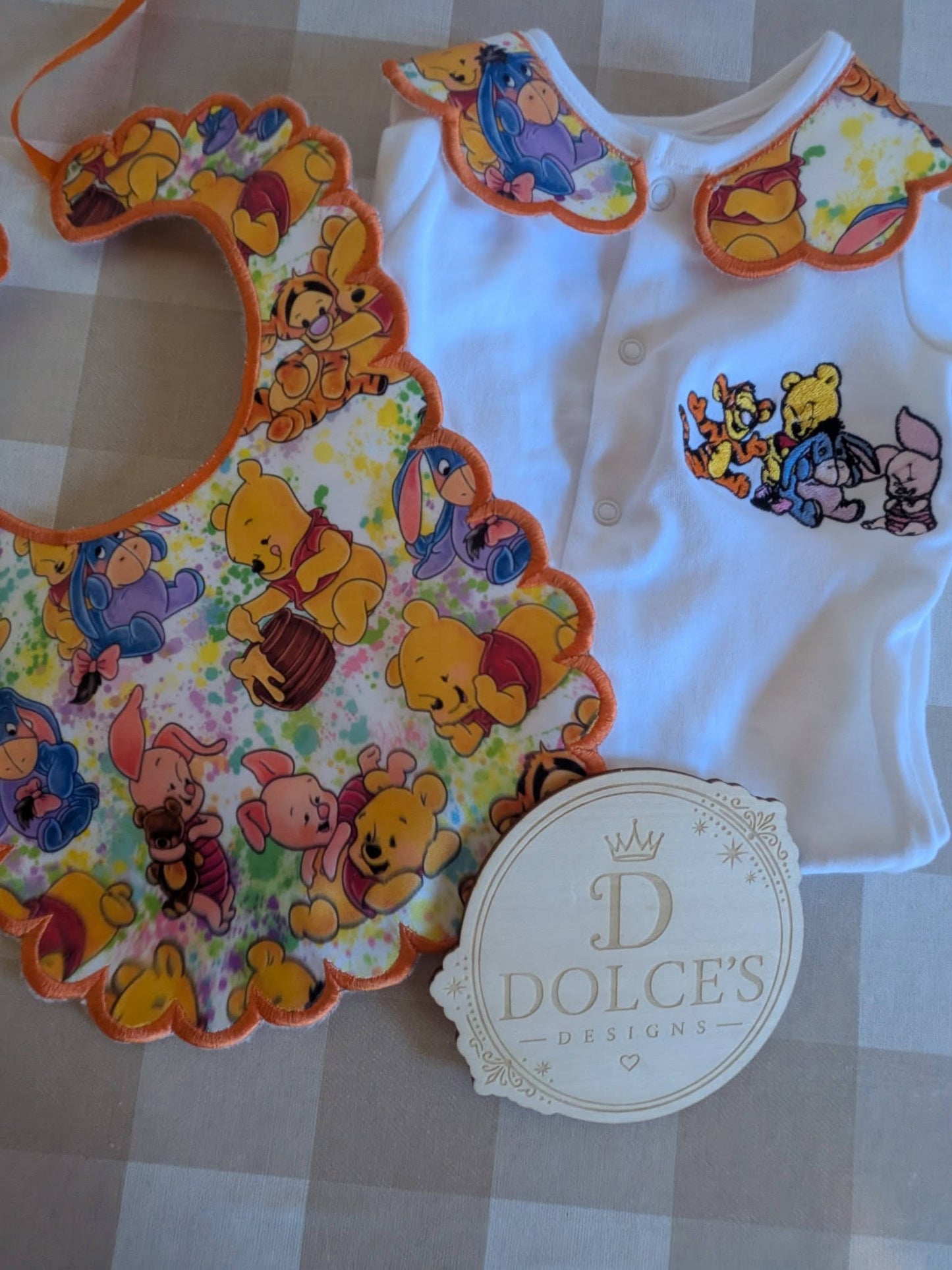 Winnie the Pooh & Friends Personalised Baby Set