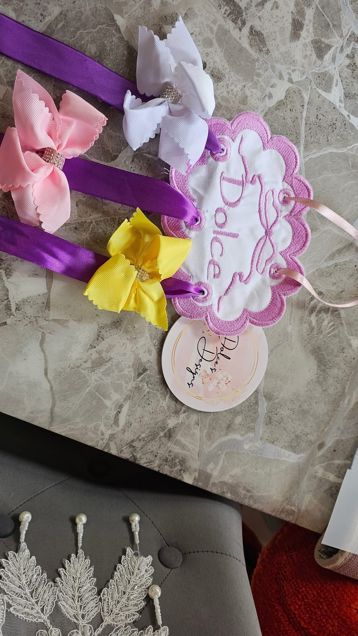 Hair bow holder