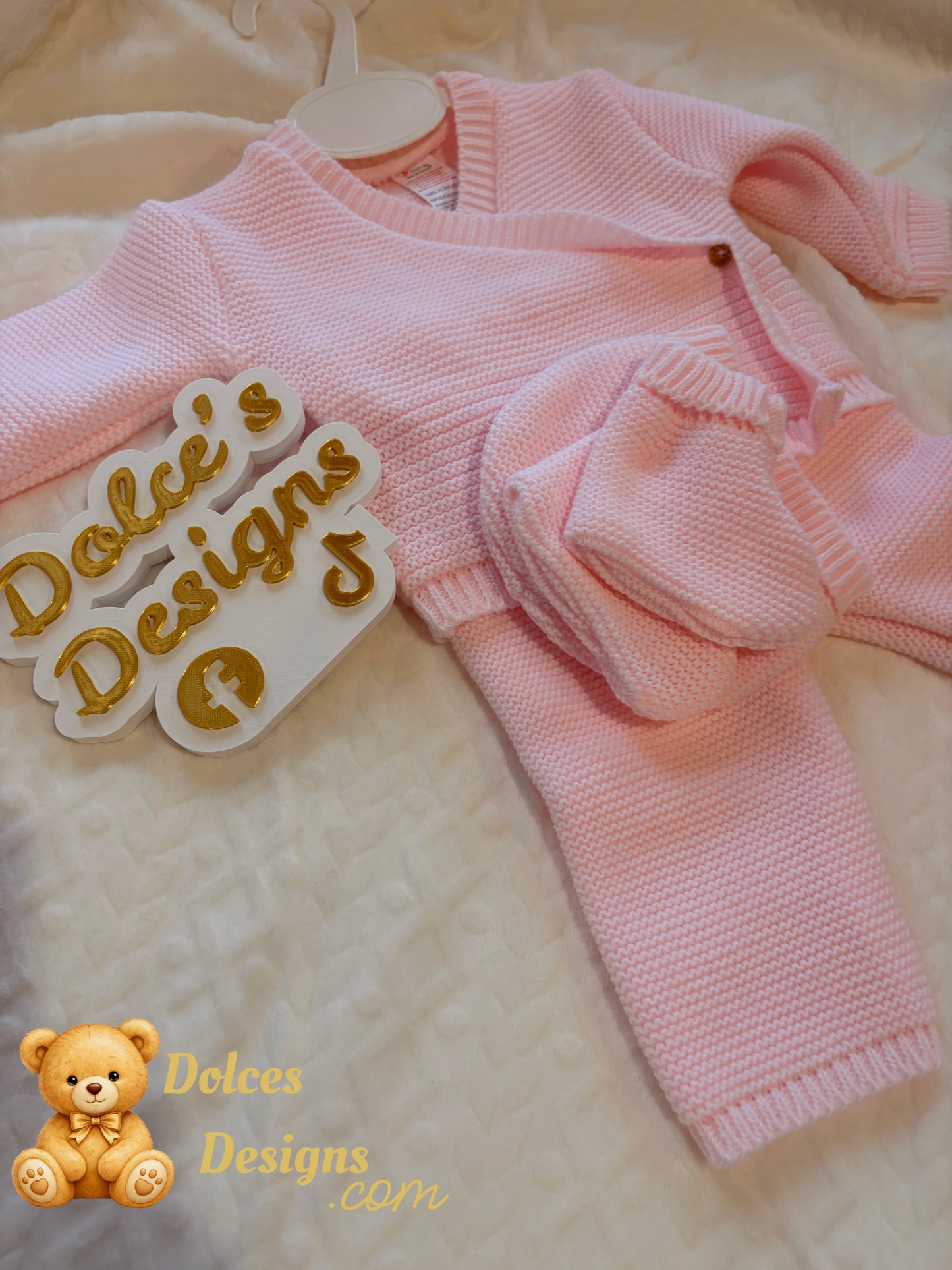 🧶 4 Piece Knitted Baby Set – 0-3 Month