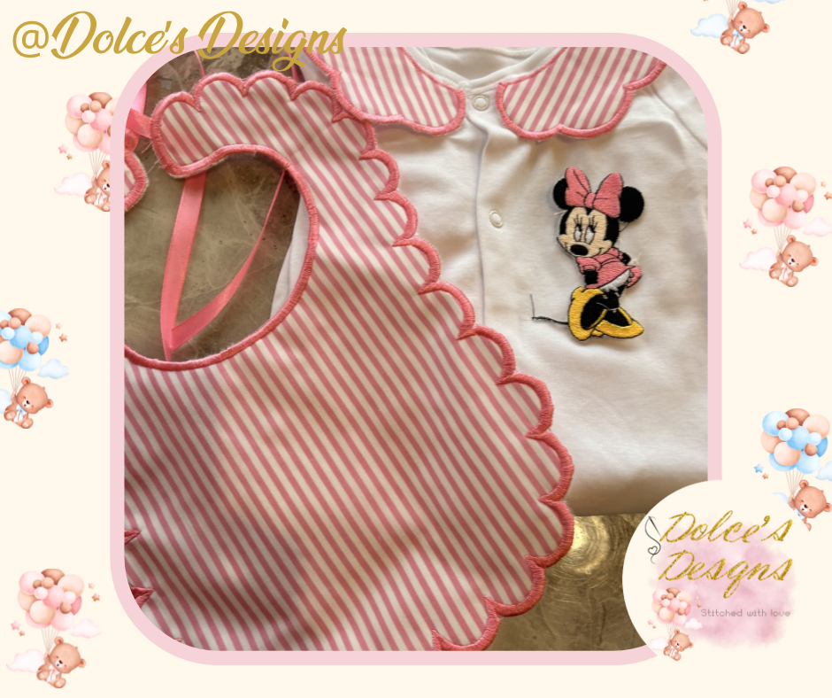 Minnie Mouse 2 Piece Baby Set – Scallop Bib & Embroidered Babygrow 🎀