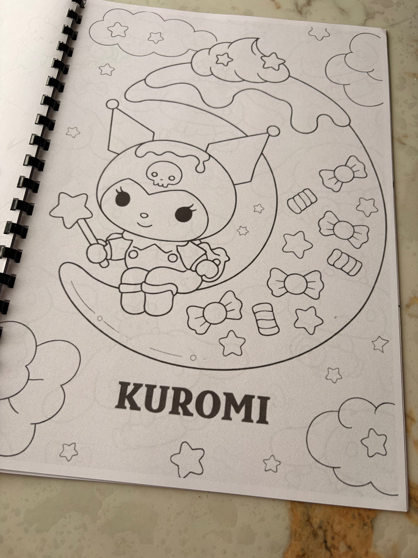 Hello Kitty & Friends Colouring Book