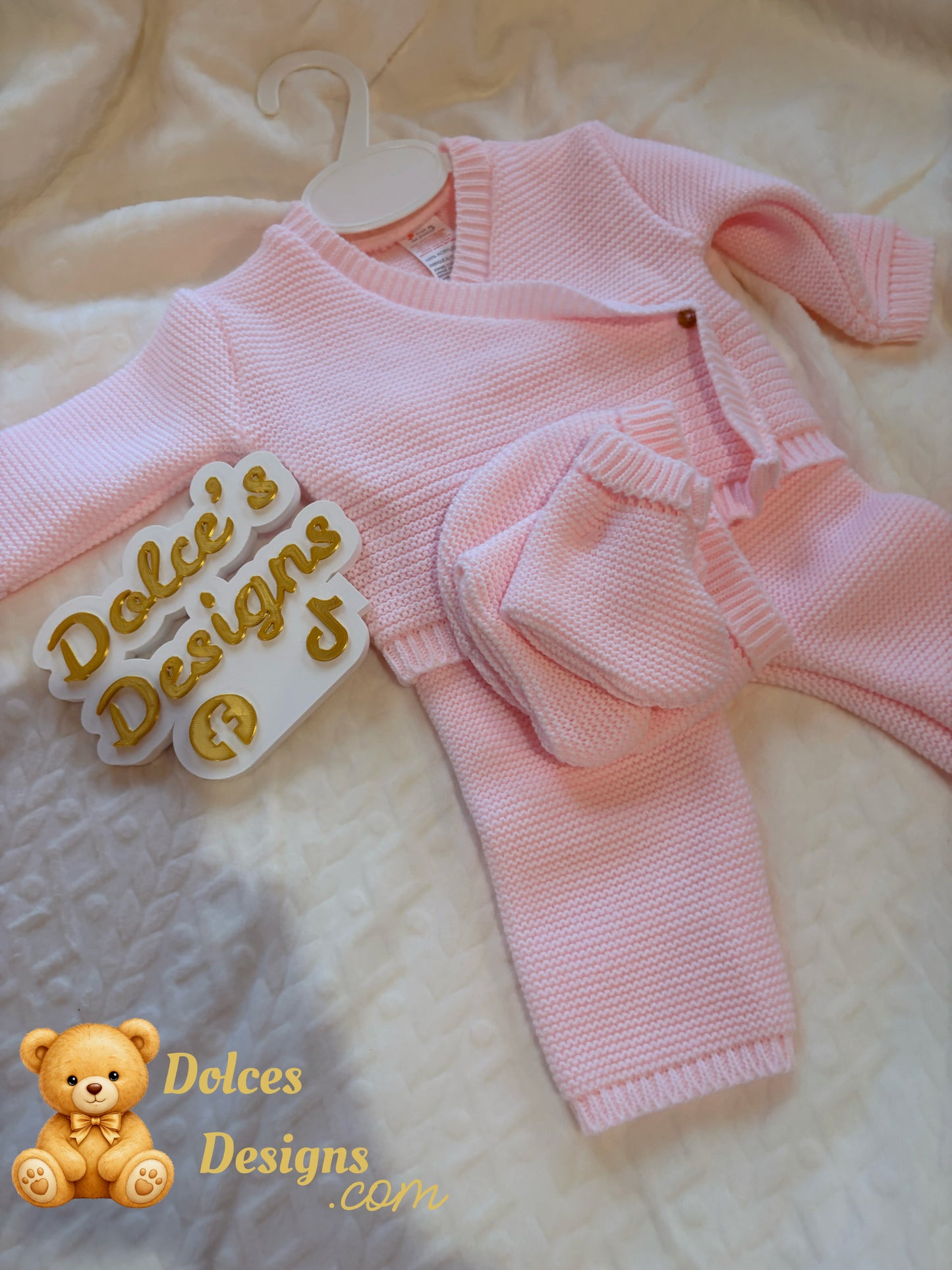 🧶 4 Piece Knitted Baby Set – 0-3 Month