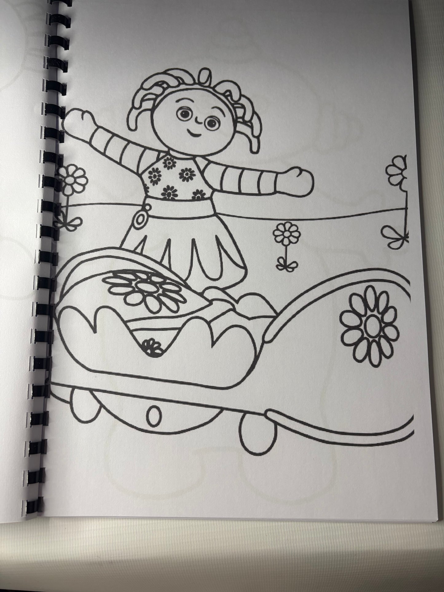In The Night Garden Colouring Book