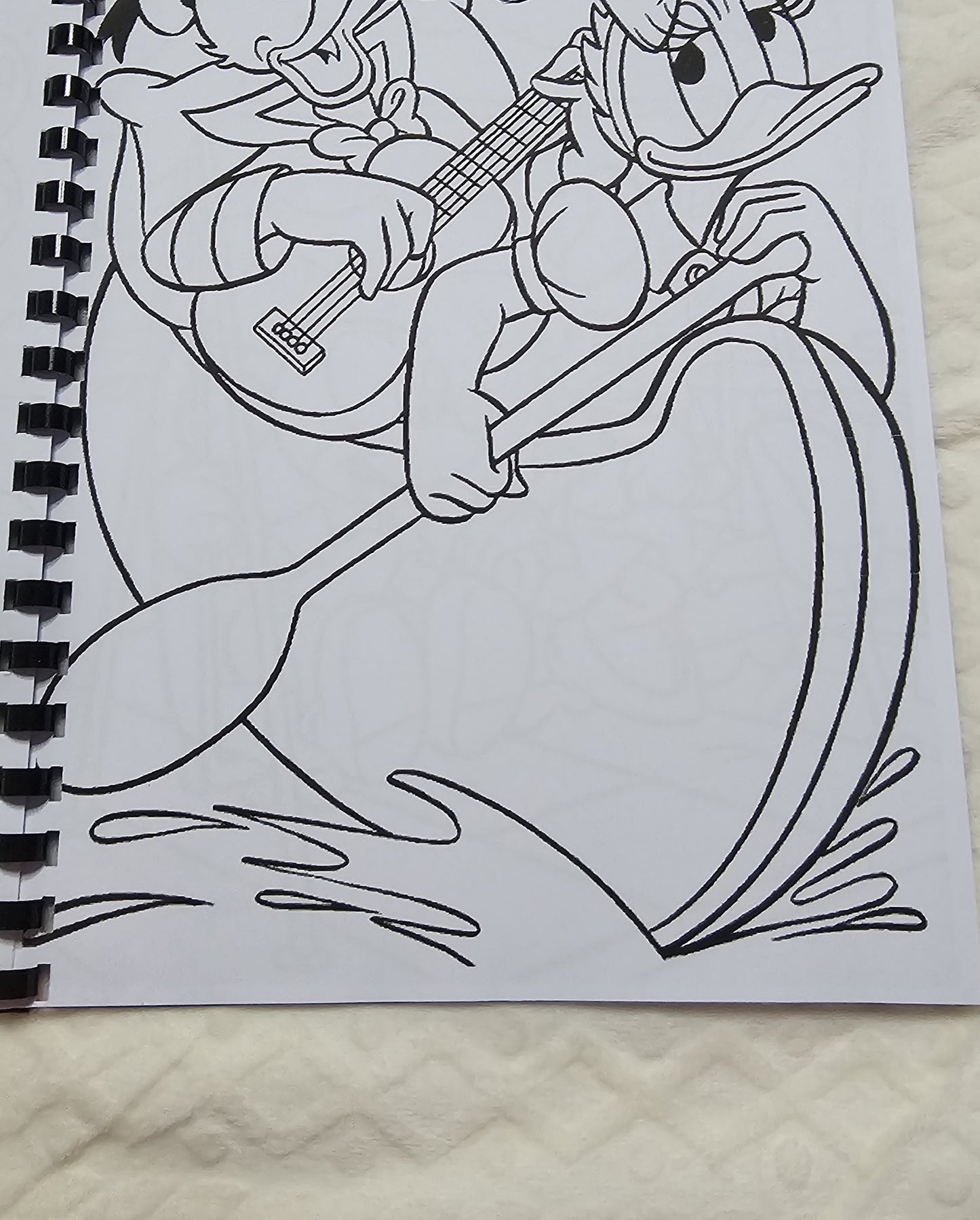 Mickey & Friends Colouring Book