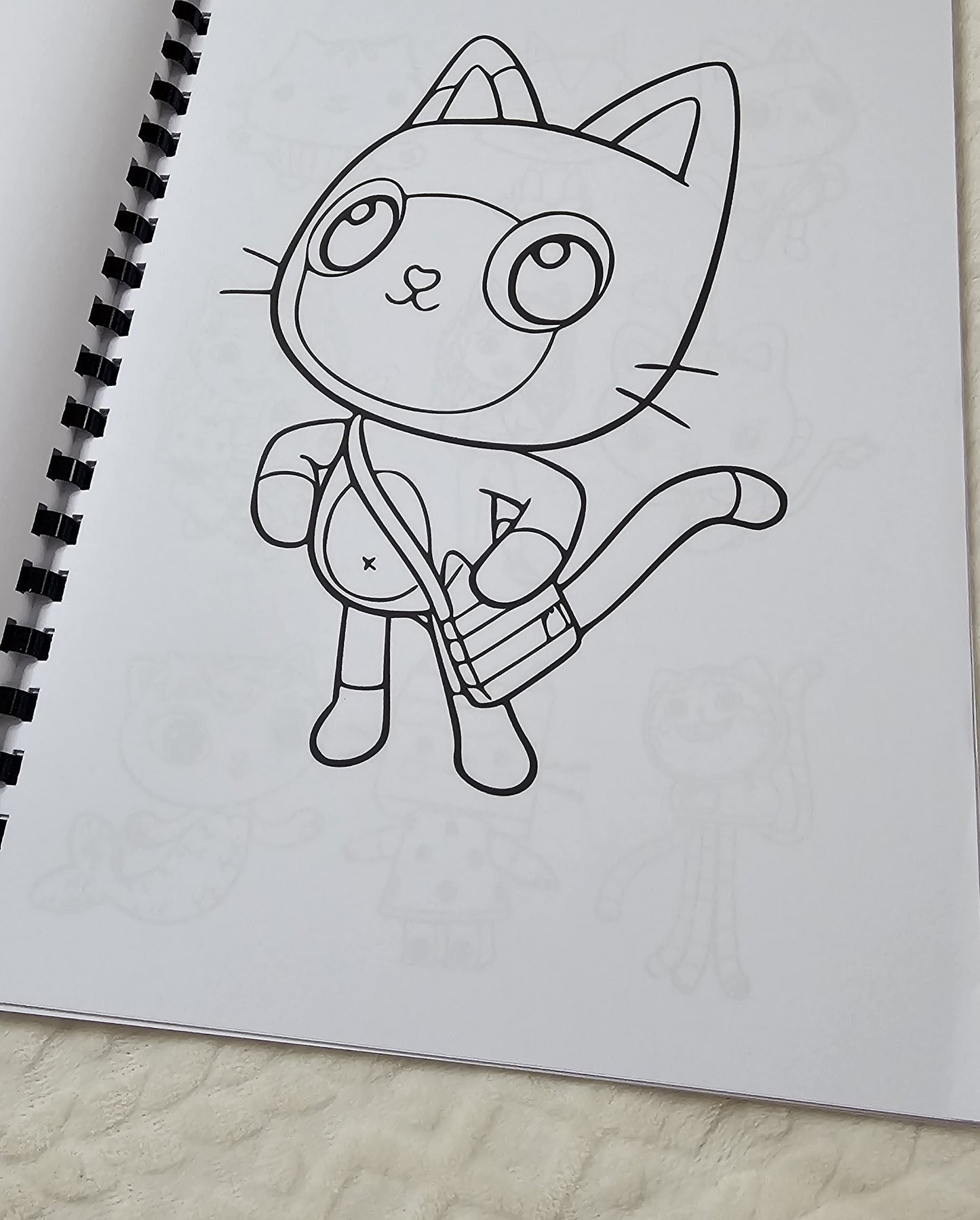 Gabbys Dollshouse Colouring Book