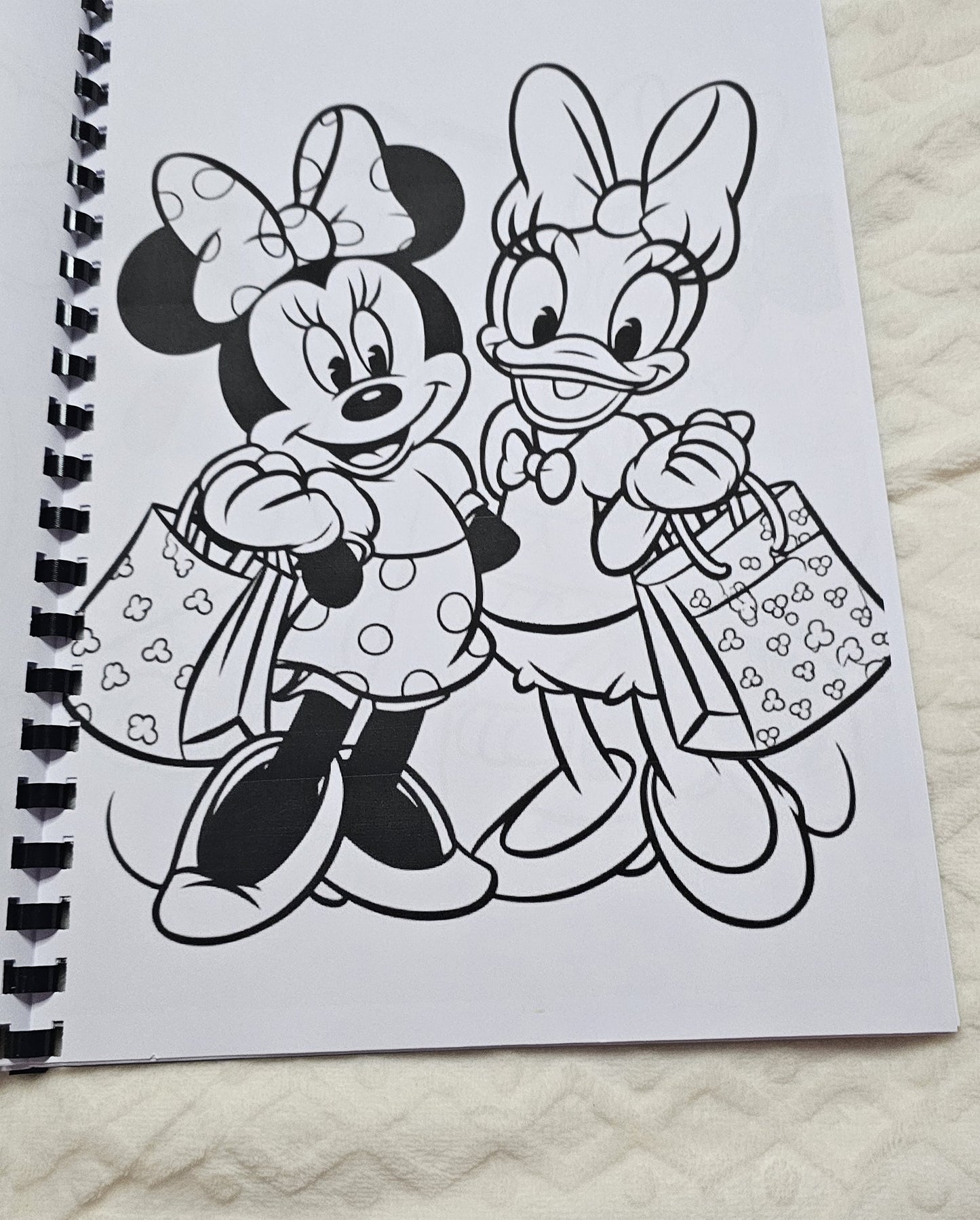 Mickey & Friends Colouring Book