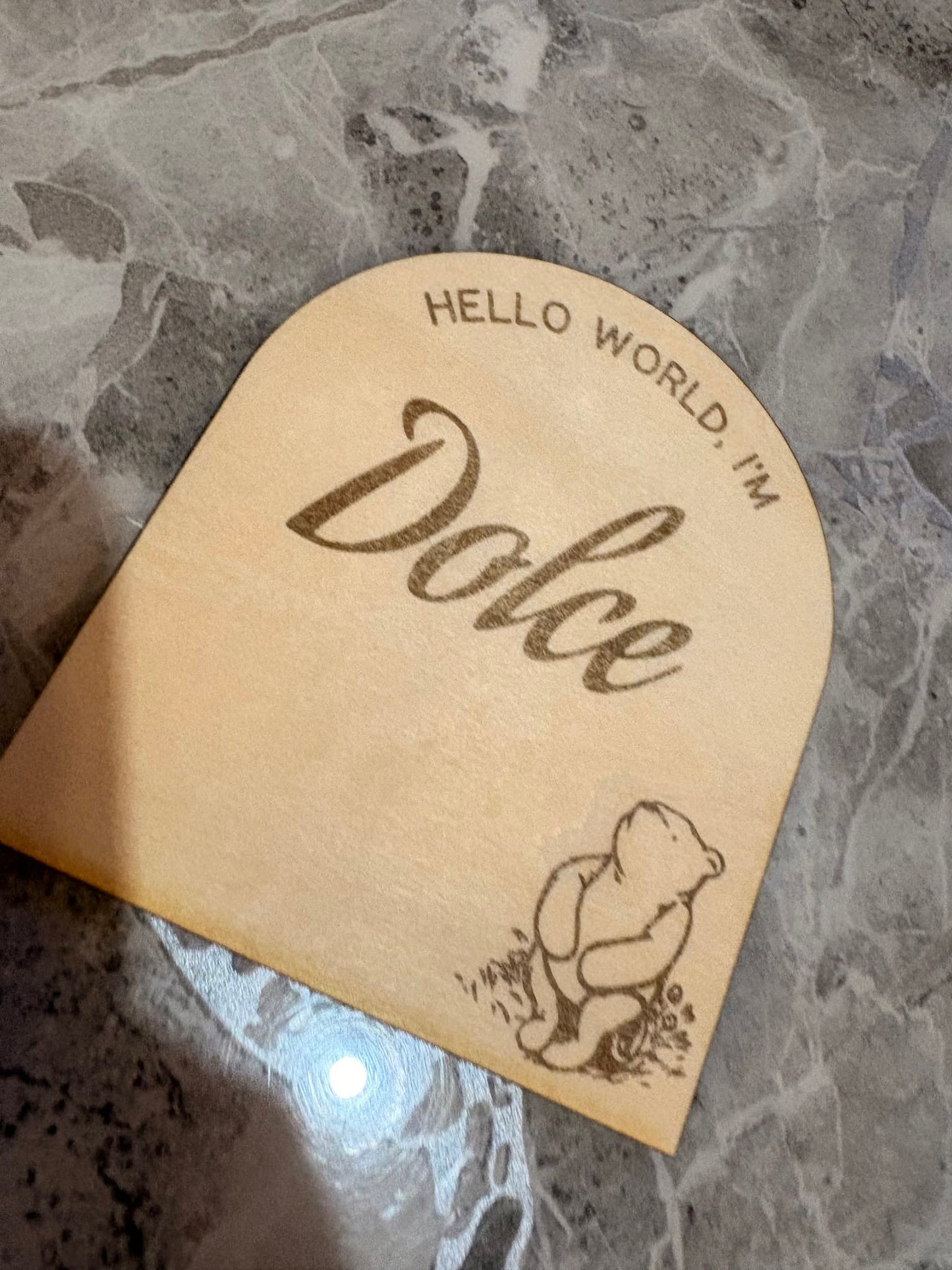 Personalised Hello World Winnie the Pooh Plaque – Wooden Baby Name Announcement Disc | Newborn Photo Prop & Keepsake