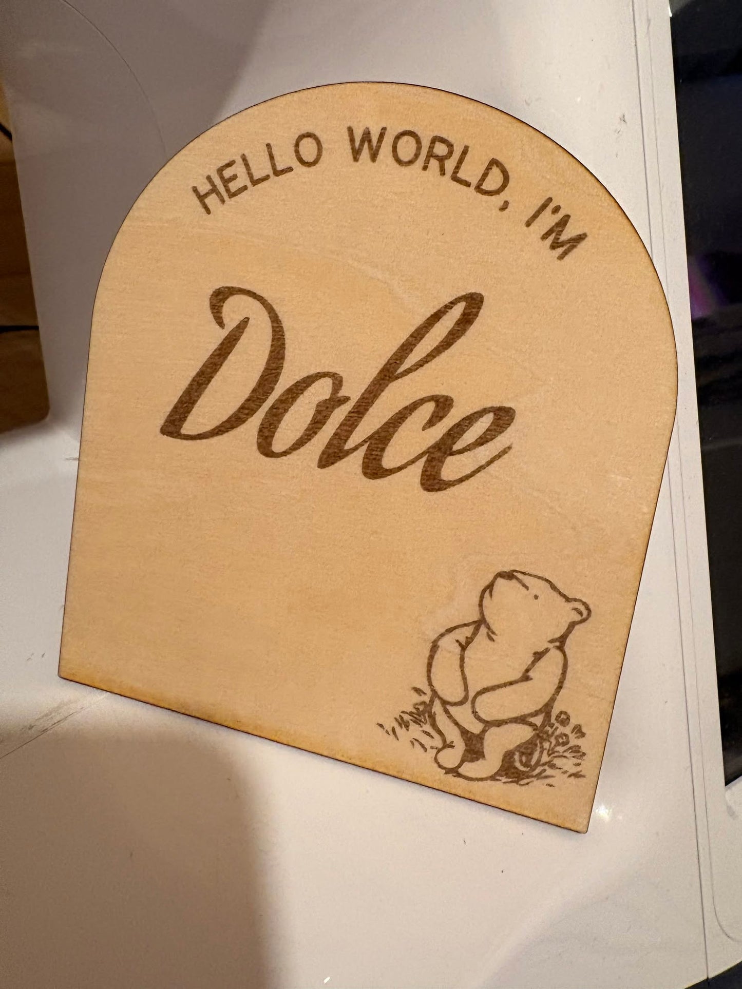 Personalised Hello World Winnie the Pooh Plaque – Wooden Baby Name Announcement Disc | Newborn Photo Prop & Keepsake