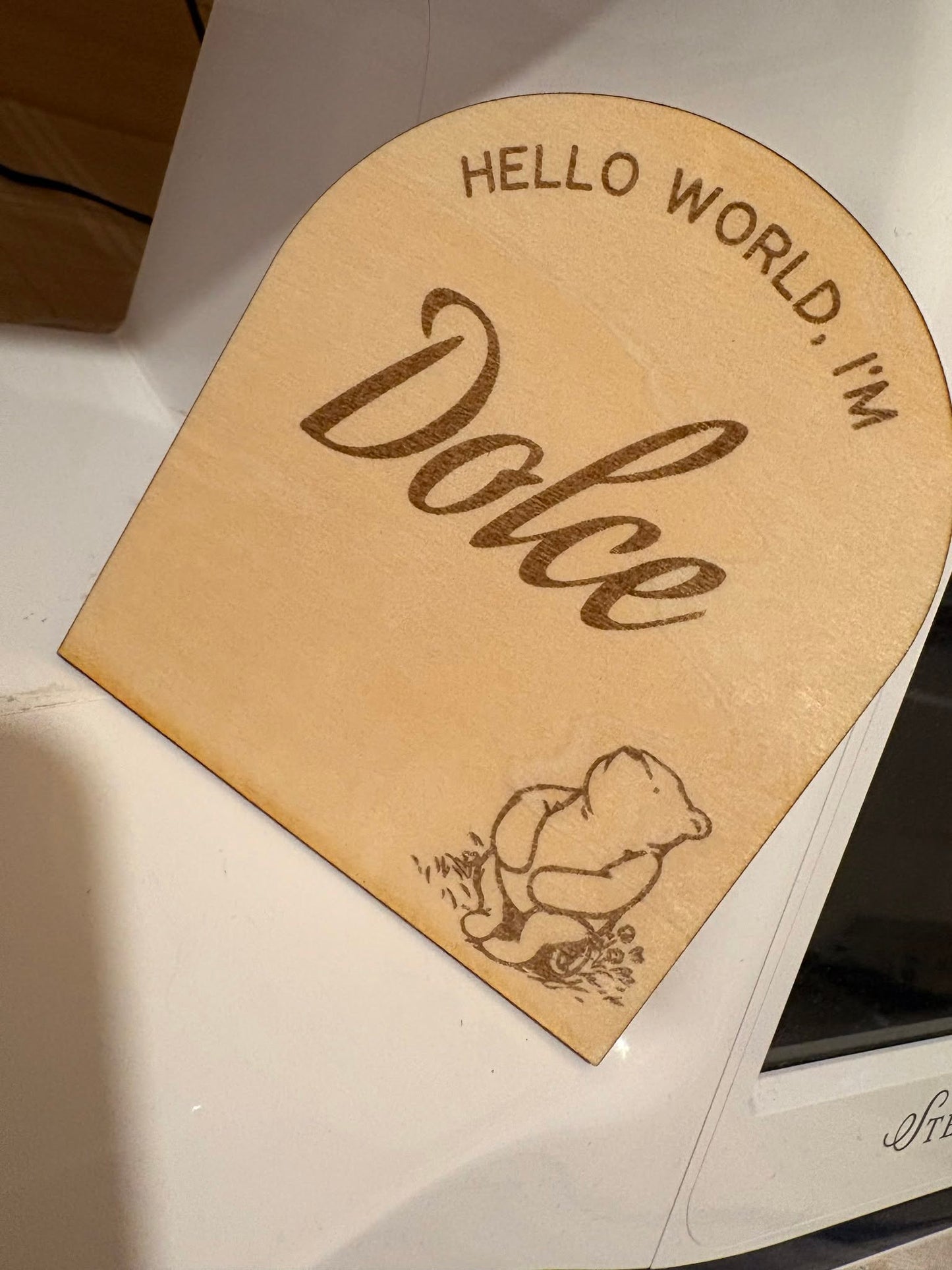 Personalised Hello World Winnie the Pooh Plaque – Wooden Baby Name Announcement Disc | Newborn Photo Prop & Keepsake