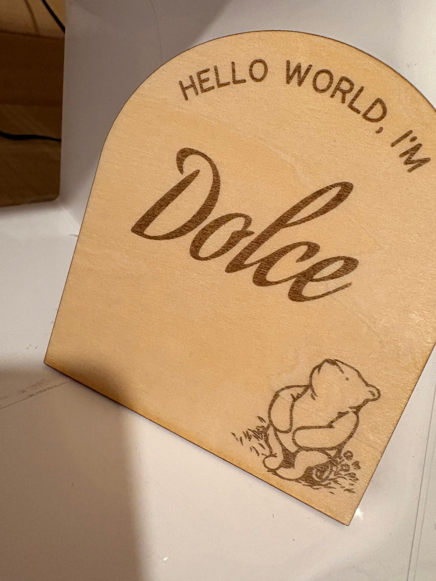 Personalised Hello World Winnie the Pooh Plaque – Wooden Baby Name Announcement Disc | Newborn Photo Prop & Keepsake
