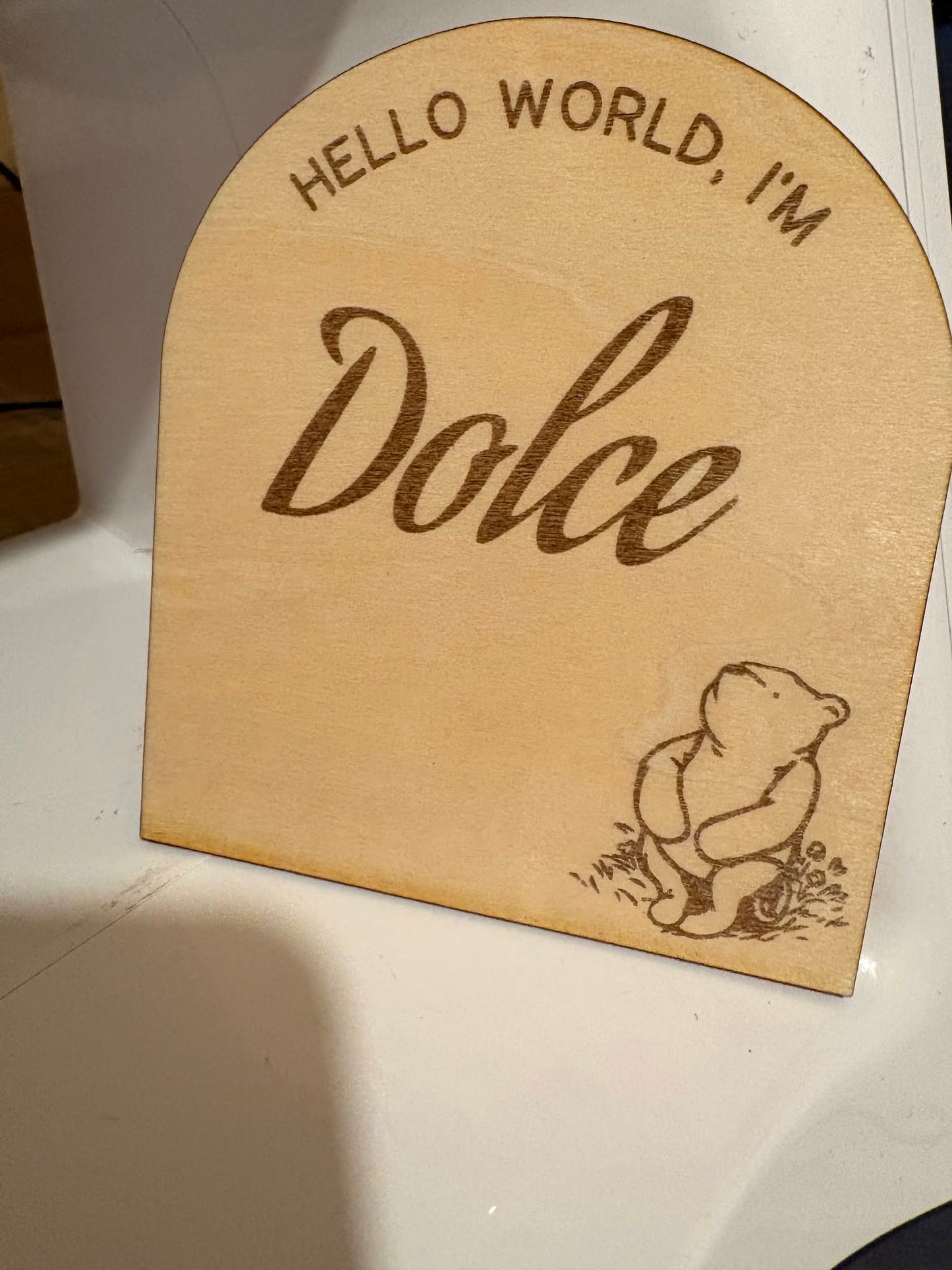 Personalised Hello World Winnie the Pooh Plaque – Wooden Baby Name Announcement Disc | Newborn Photo Prop & Keepsake