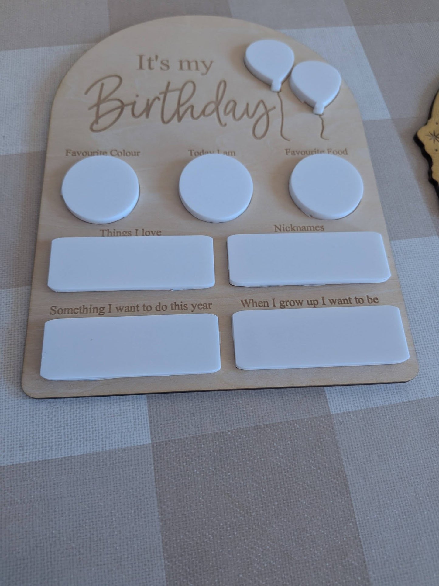Reusable Birthday Board – Wooden Birthday Interview Board
