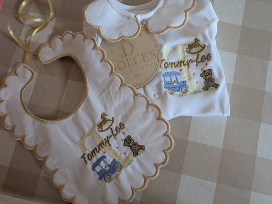 Personalised Initial Baby Set – Babygrow & Bib