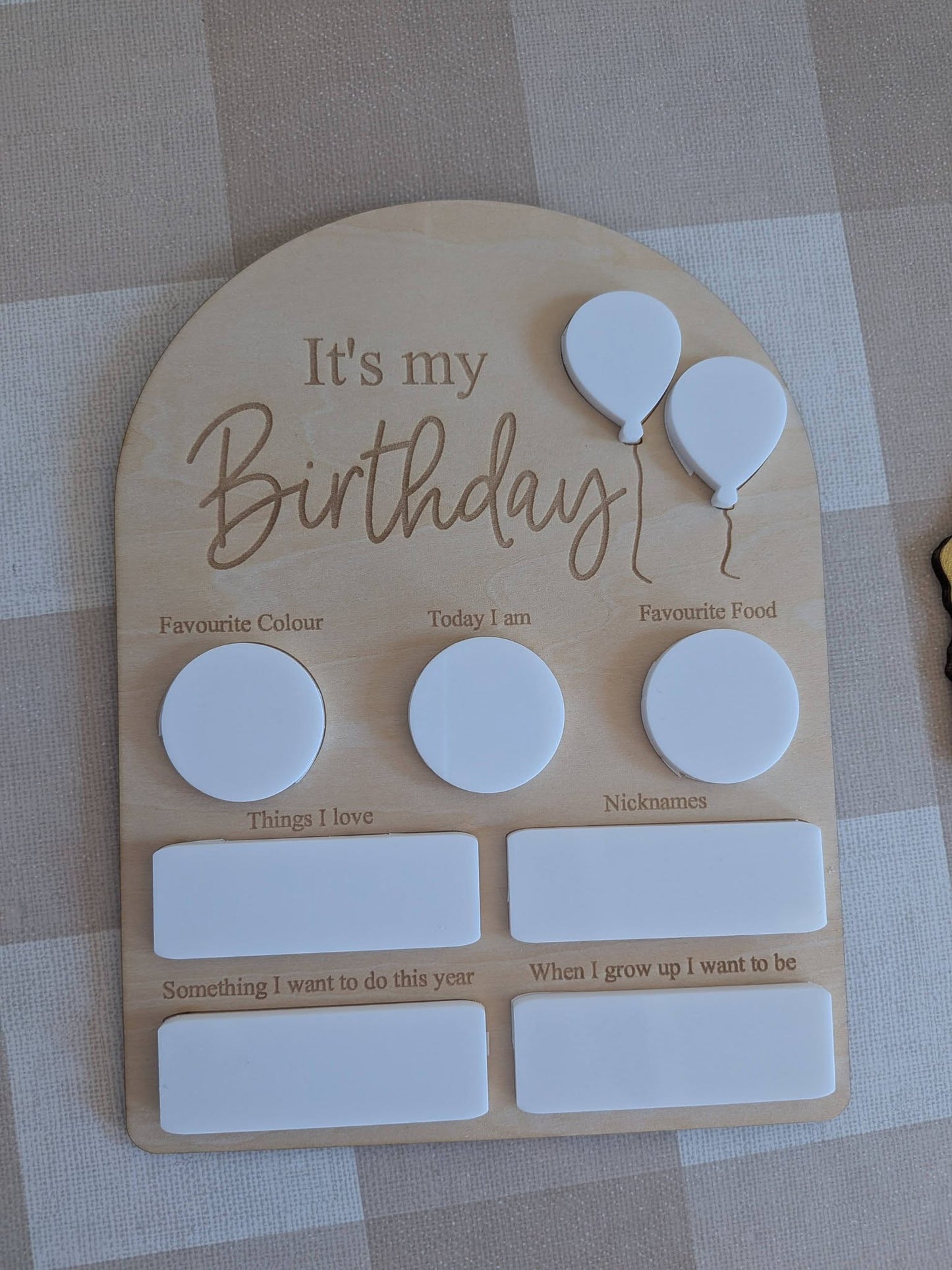 Reusable Birthday Board – Wooden Birthday Interview Board
