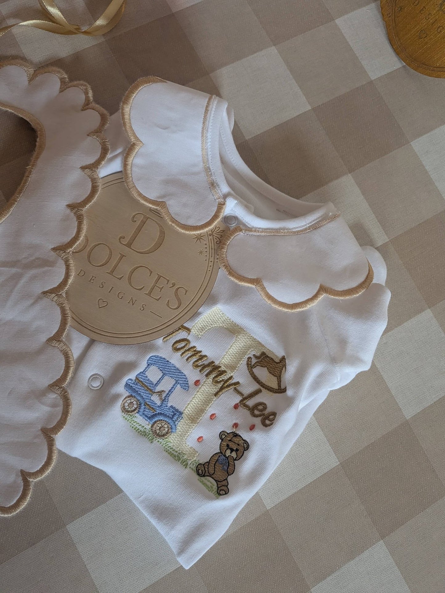 Personalised Initial Baby Set – Babygrow & Bib