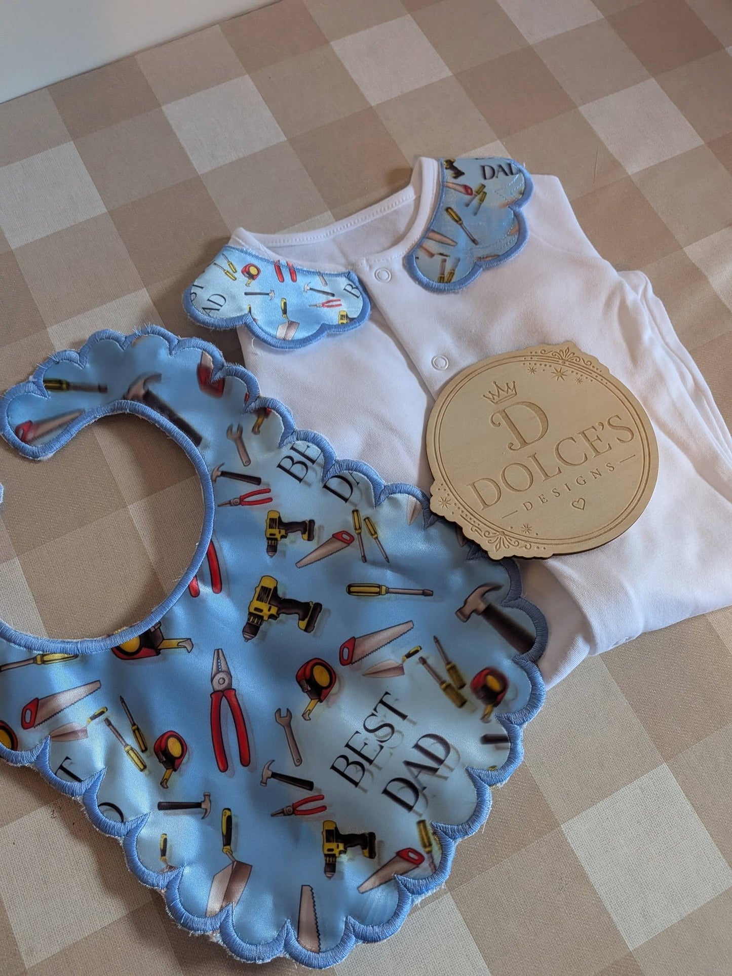 Super Dad Personalised Baby Set – Babygrow & Bib | Newborn to 12-18 Months