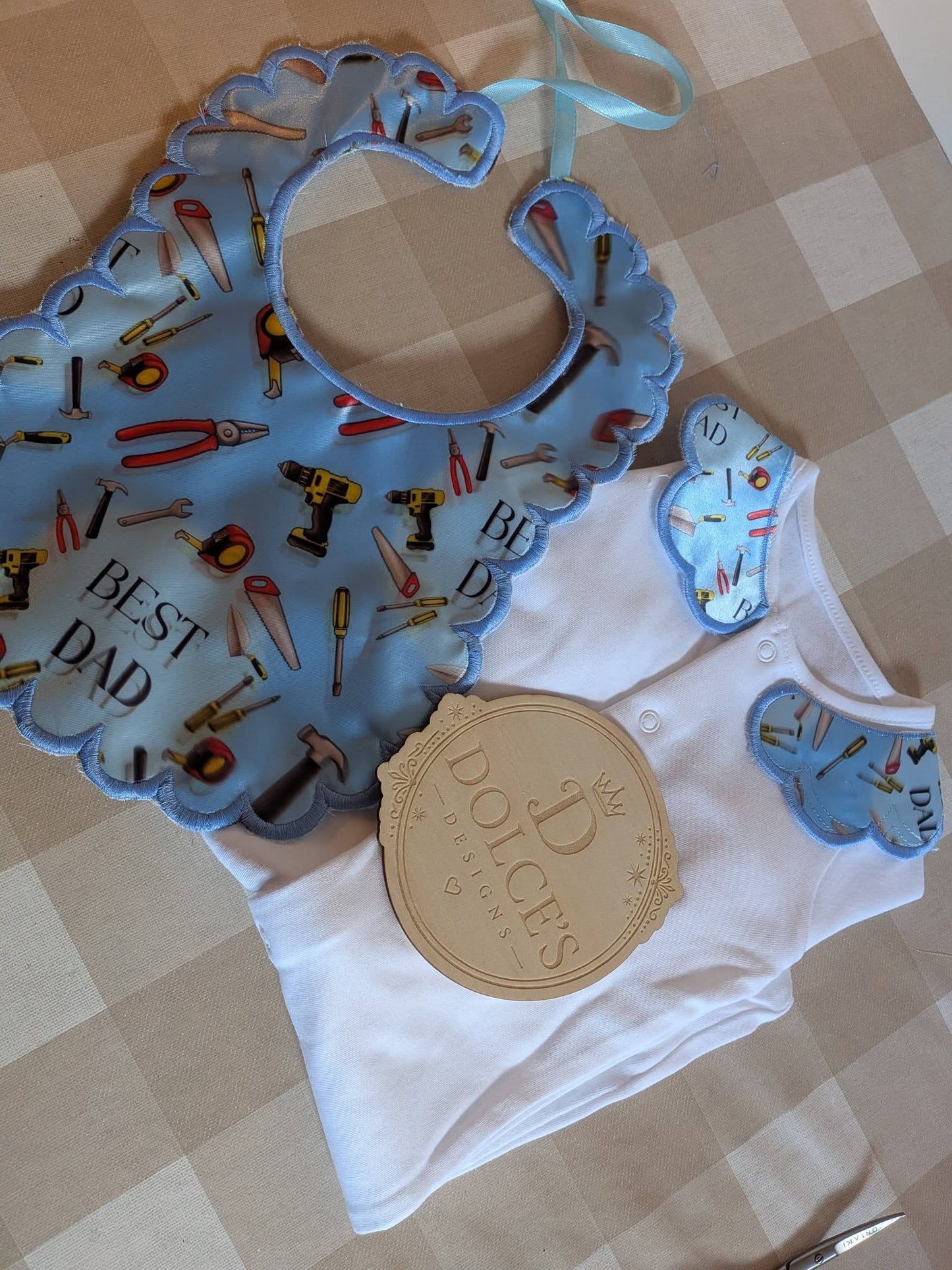 Super Dad Personalised Baby Set – Babygrow & Bib | Newborn to 12-18 Months