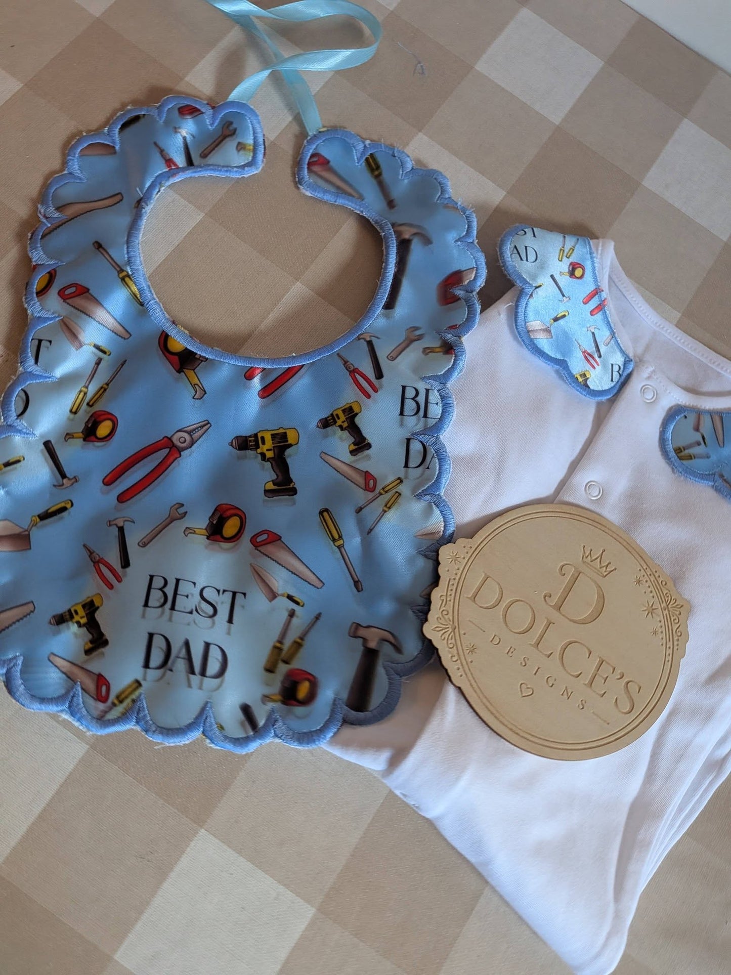 Super Dad Personalised Baby Set – Babygrow & Bib | Newborn to 12-18 Months