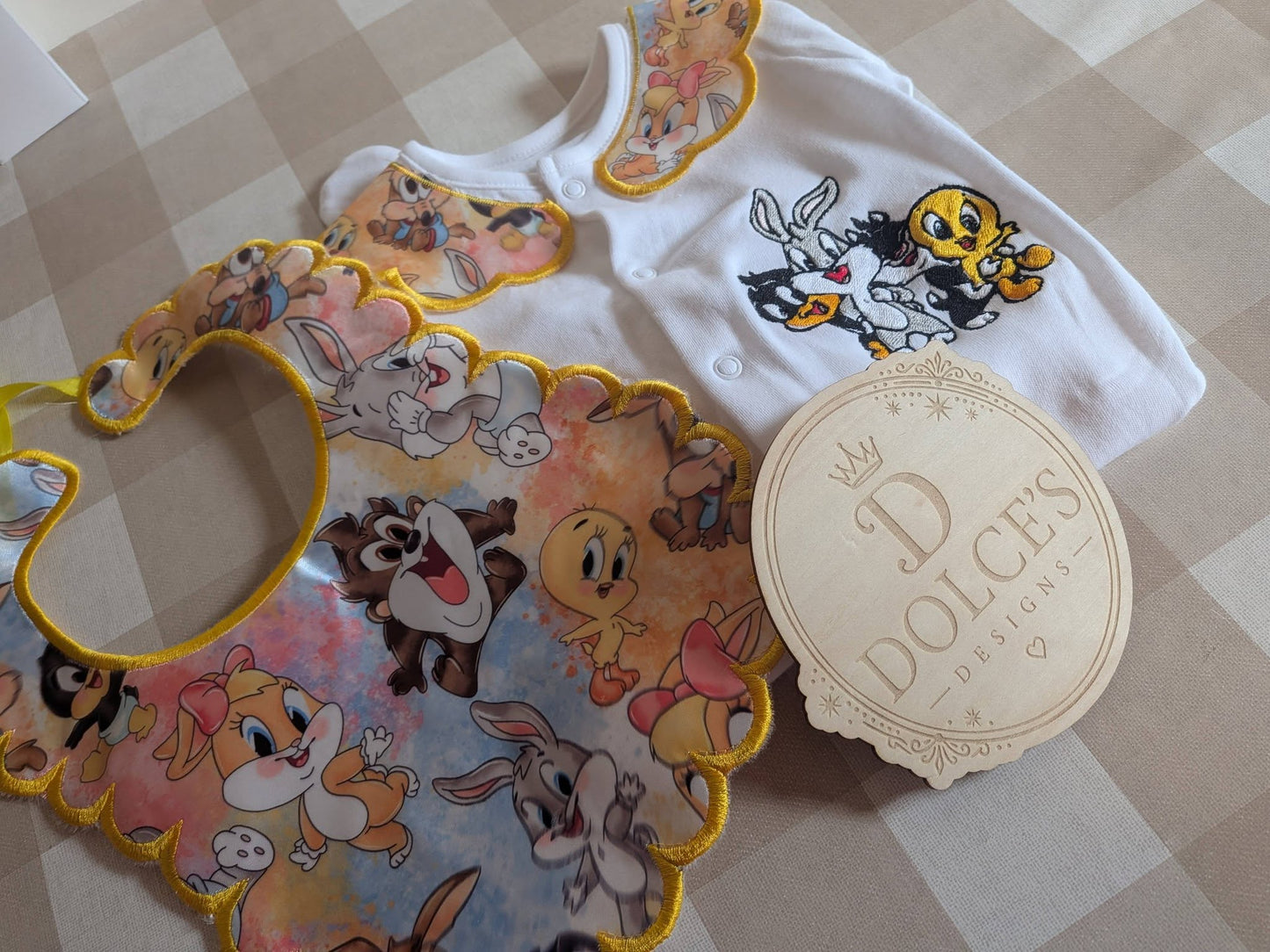 Looney Tunes Inspired Personalised Baby Grow & Bib Set | Tweety Bird Baby Outfit | Retro Cartoon Baby Gift