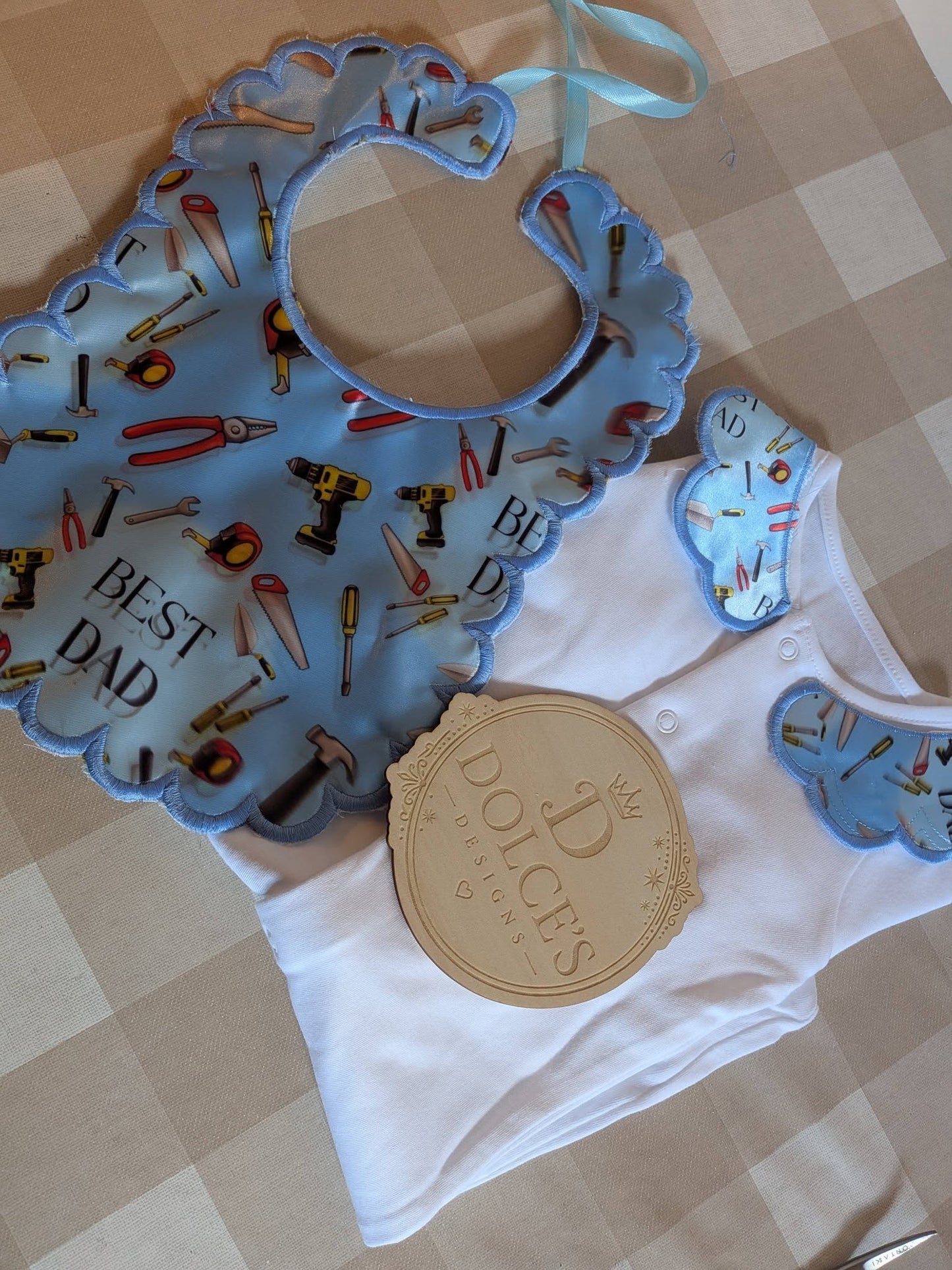 Super Dad Personalised Baby Set – Babygrow & Bib | Newborn to 12-18 Months