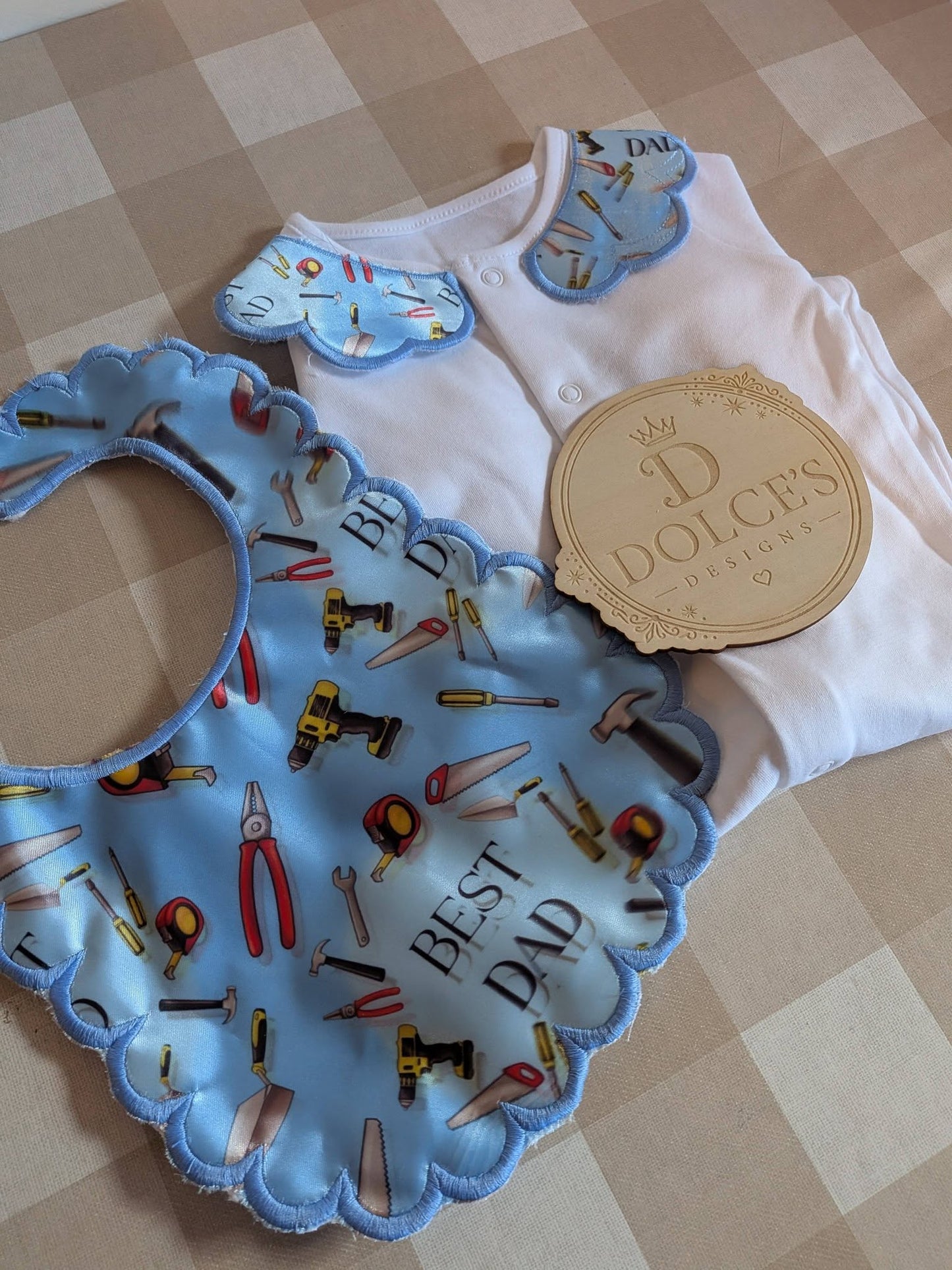 Super Dad Personalised Baby Set – Babygrow & Bib | Newborn to 12-18 Months