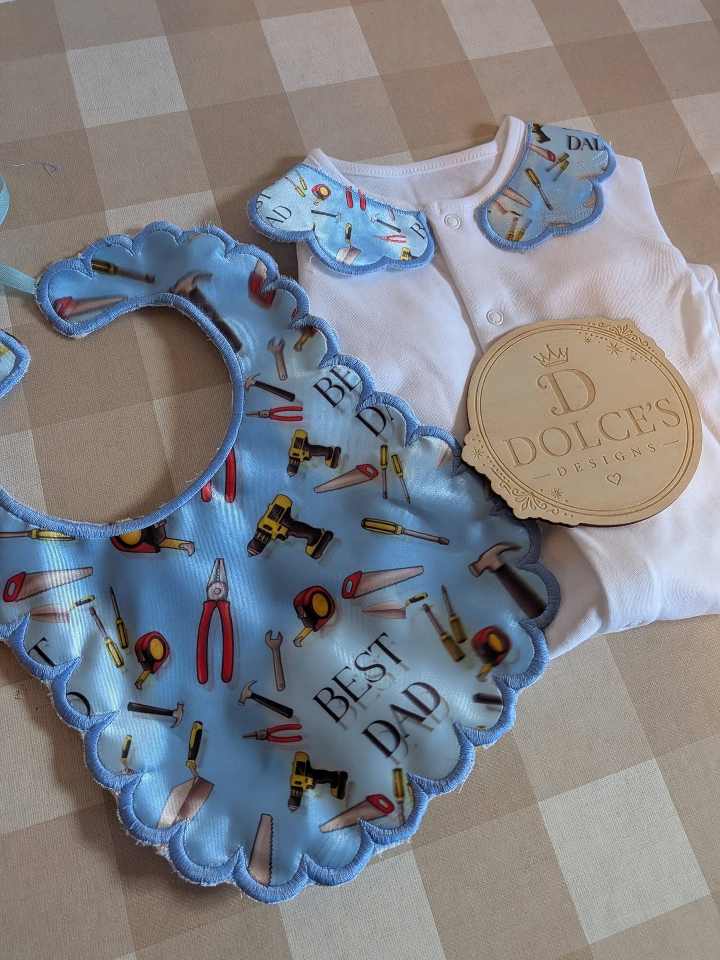 Super Dad Personalised Baby Set – Babygrow & Bib | Newborn to 12-18 Months