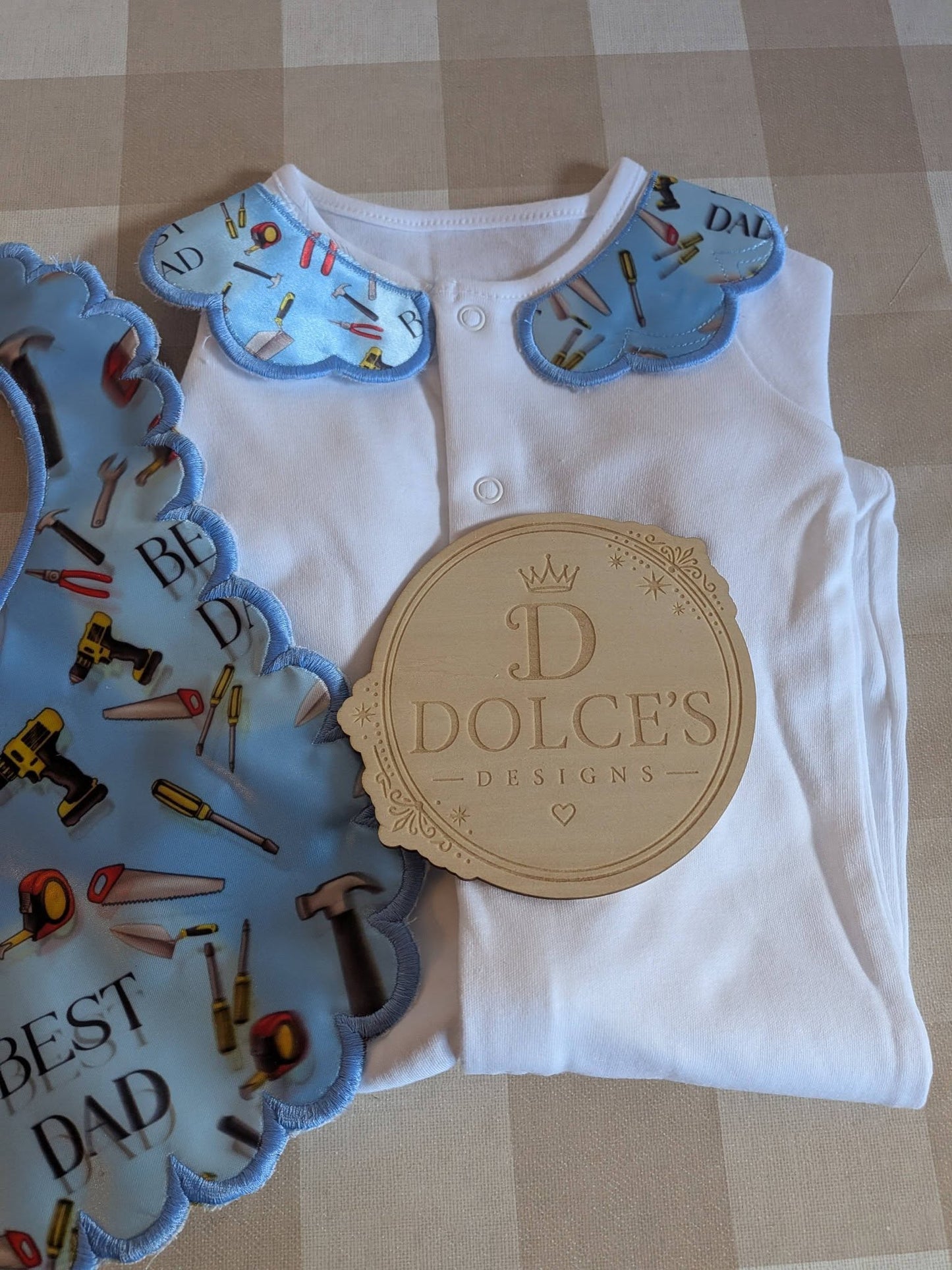 Super Dad Personalised Baby Set – Babygrow & Bib | Newborn to 12-18 Months