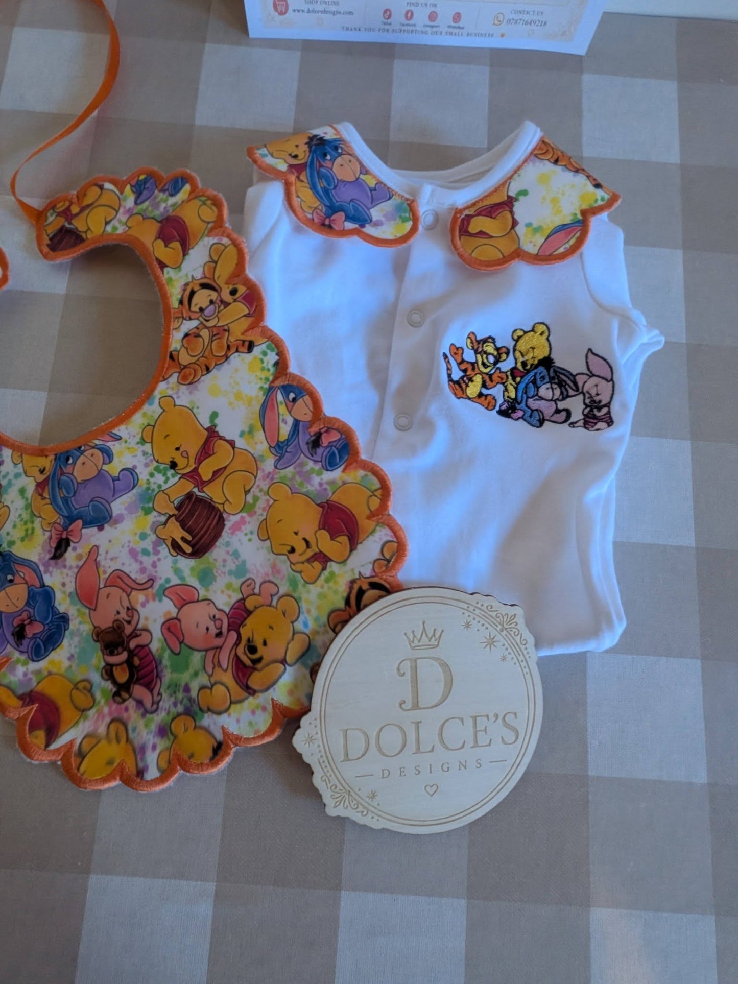 Winnie the Pooh & Friends Personalised Baby Set