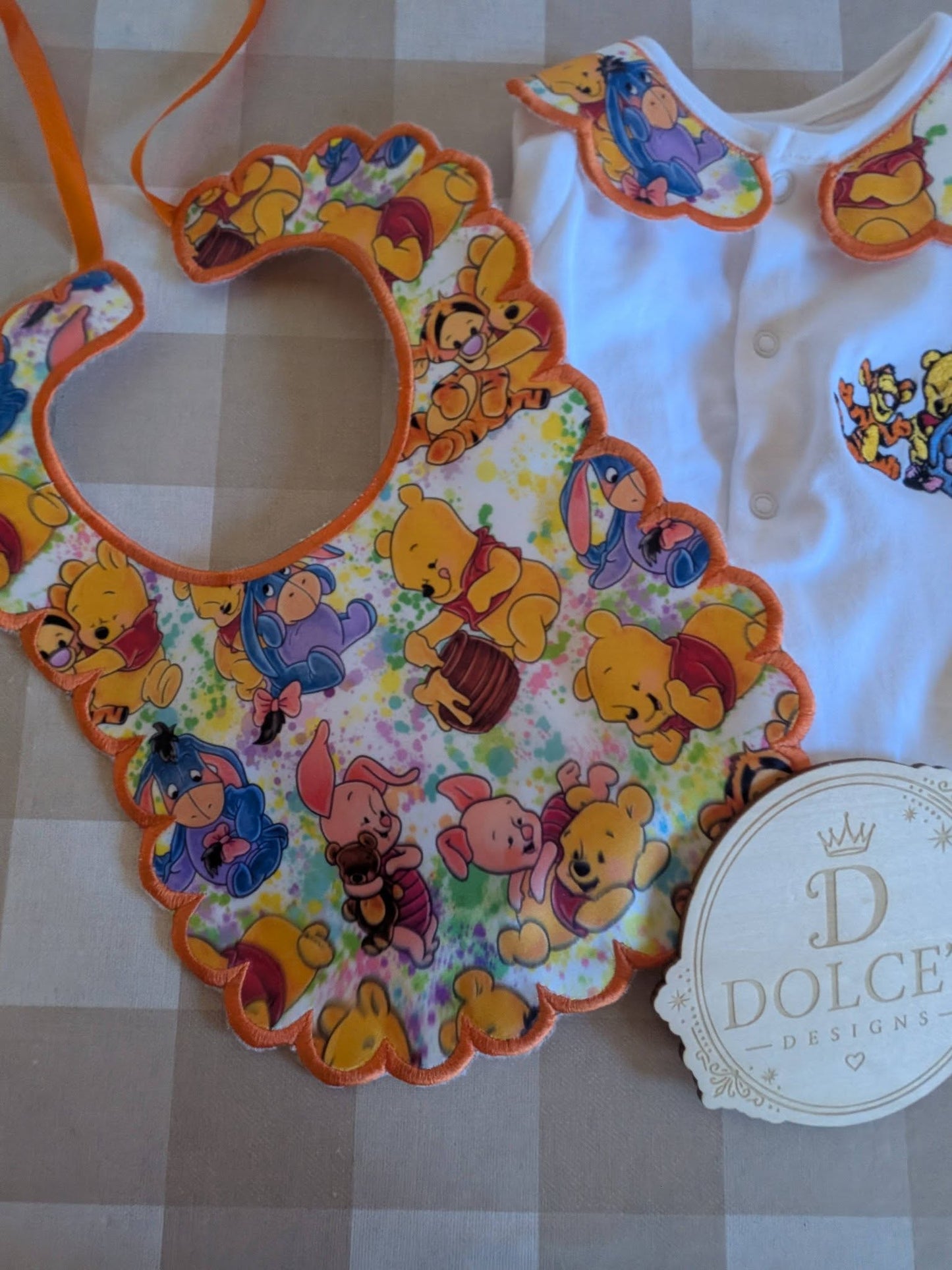 Winnie the Pooh & Friends Personalised Baby Set