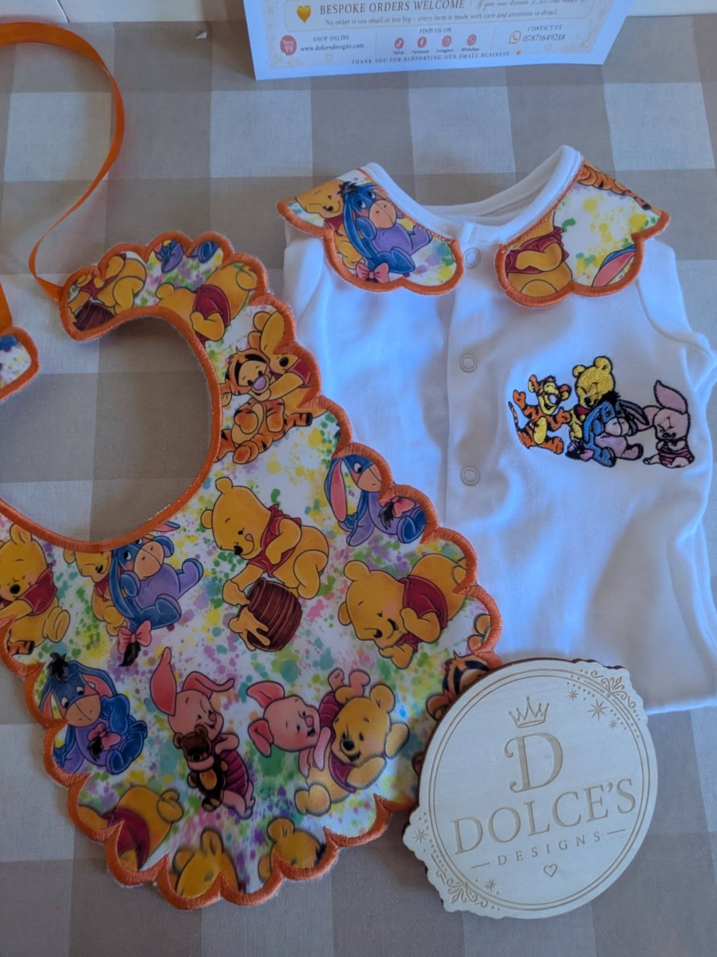 Winnie the Pooh & Friends Personalised Baby Set