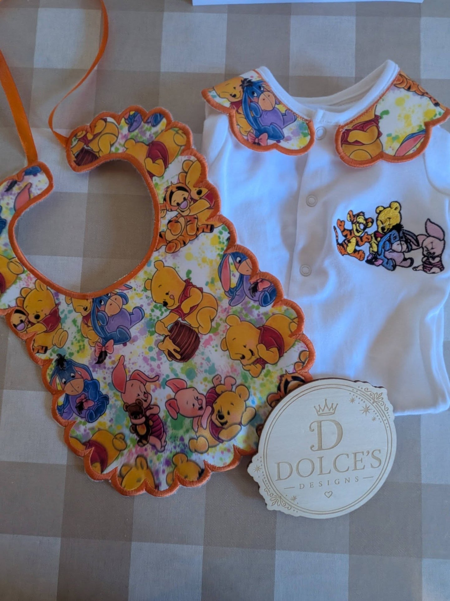 Winnie the Pooh & Friends Personalised Baby Set