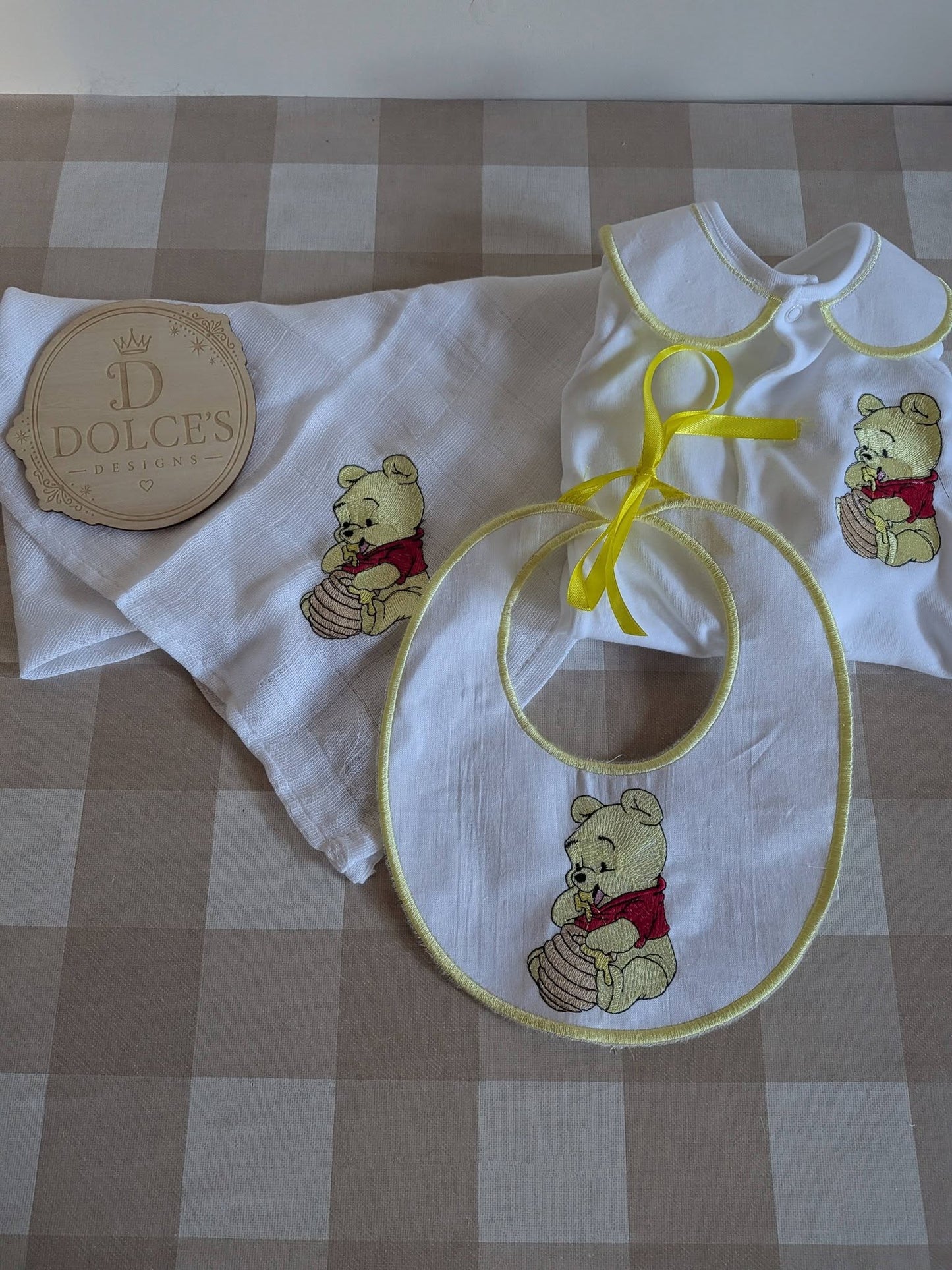 Personalised Winnie the Pooh 3 Piece Baby Gift Set – Embroidered Babygrow, Bib & Muslin