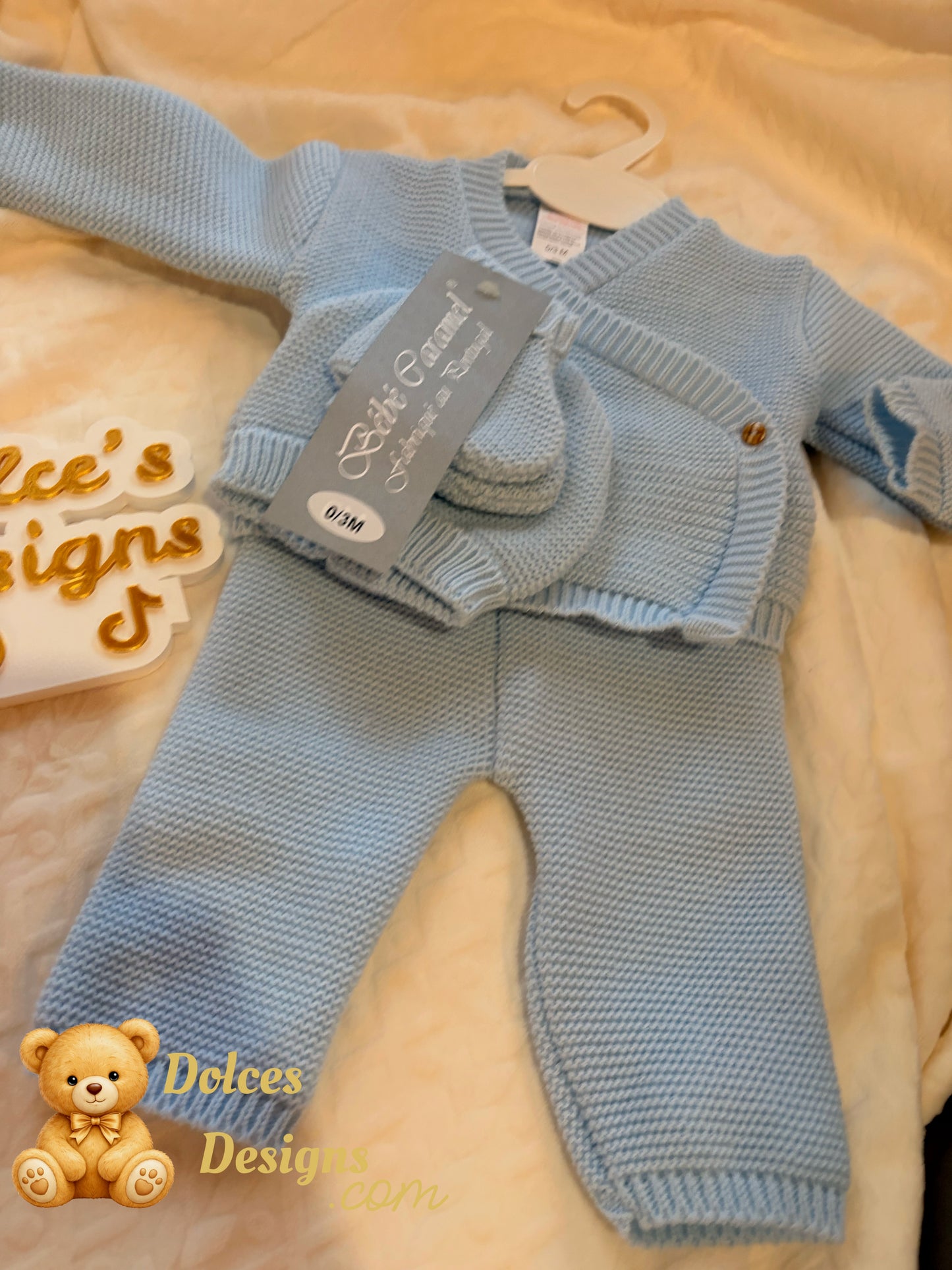 🧶 4 Piece Knitted Baby Set – 0-3 Month