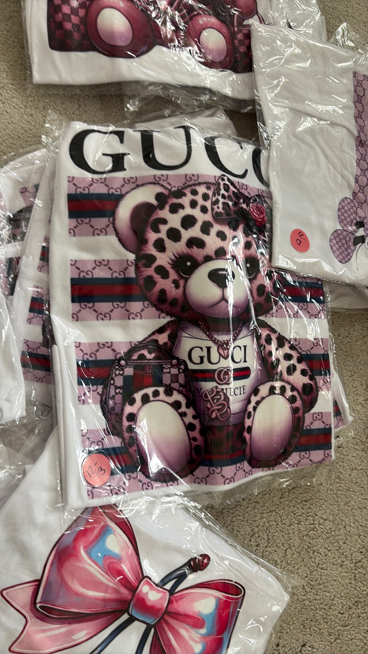 KIDS T SHIRTS BOYS AND GIRLS HUSE SALE CLEARANCE ONCE THERE GONE THERE GONE!!!