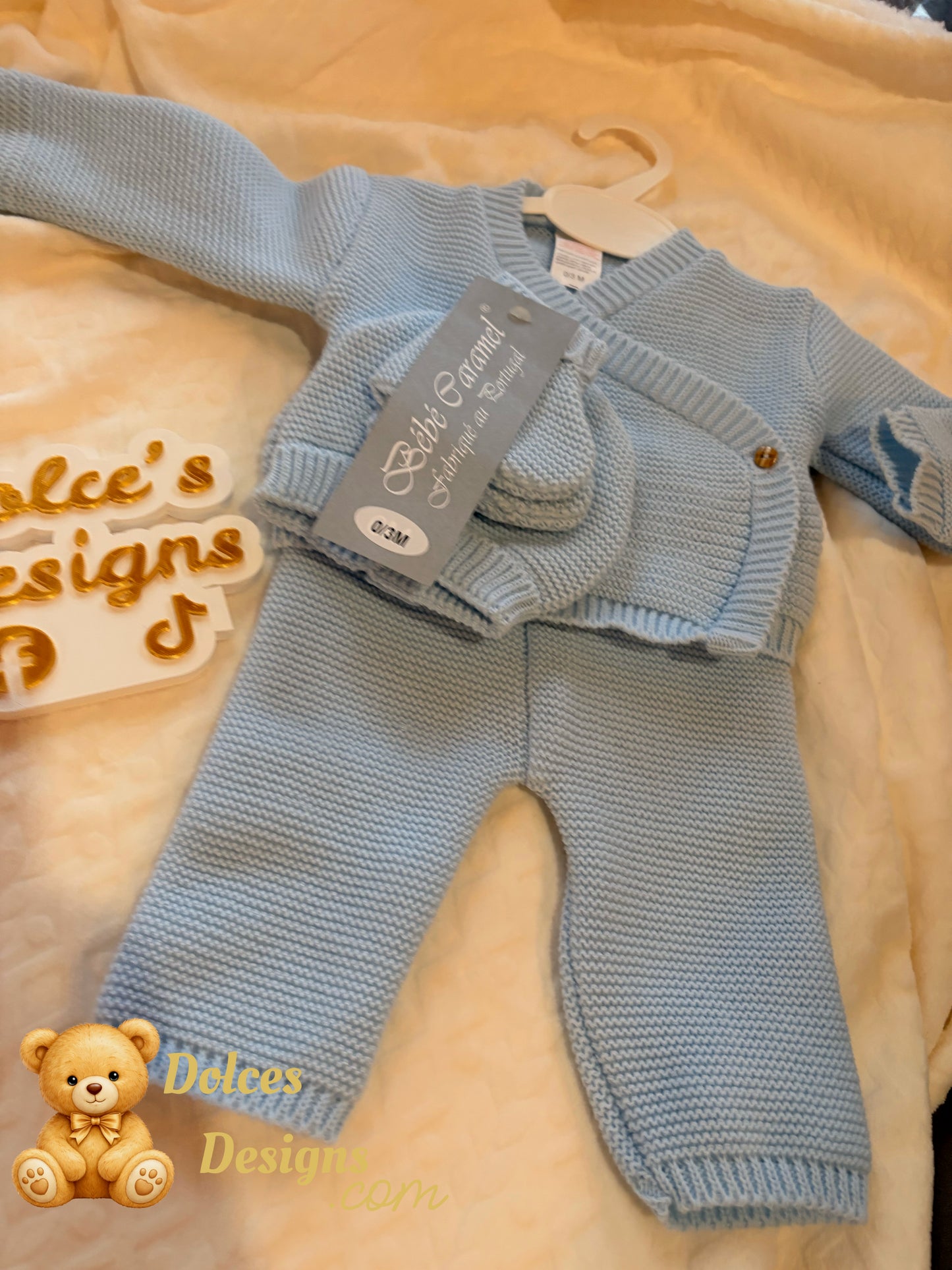 🧶 4 Piece Knitted Baby Set – 0-3 Month