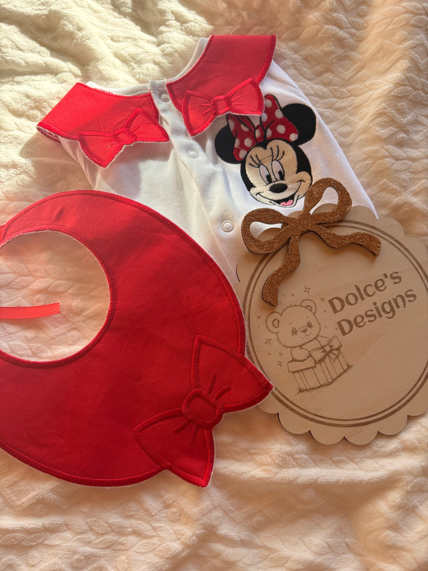 Personalised Minnie Mouse Baby Set Embroidered Babygrow & Bib – Red