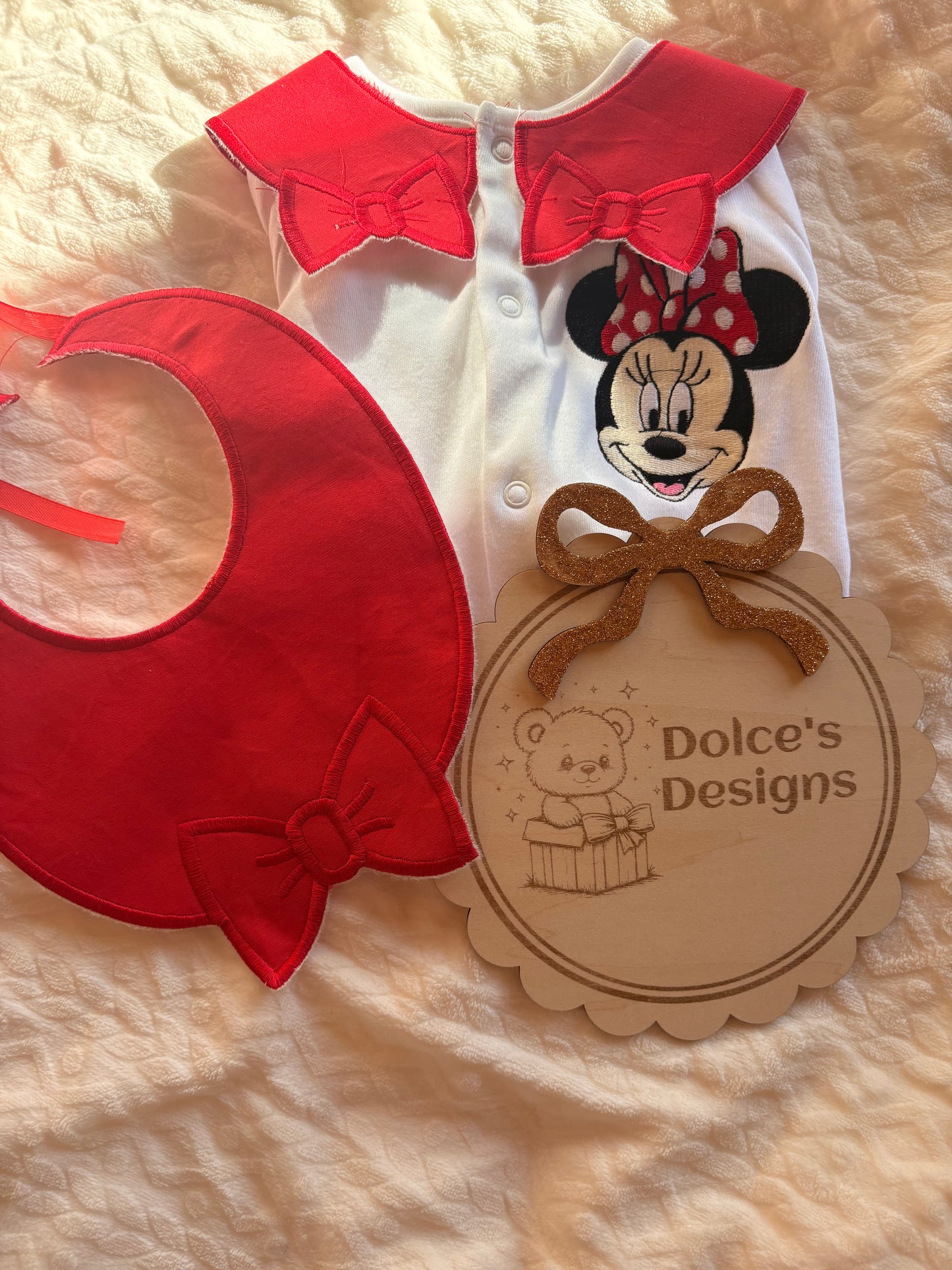 Personalised Minnie Mouse Baby Set Embroidered Babygrow & Bib – Red