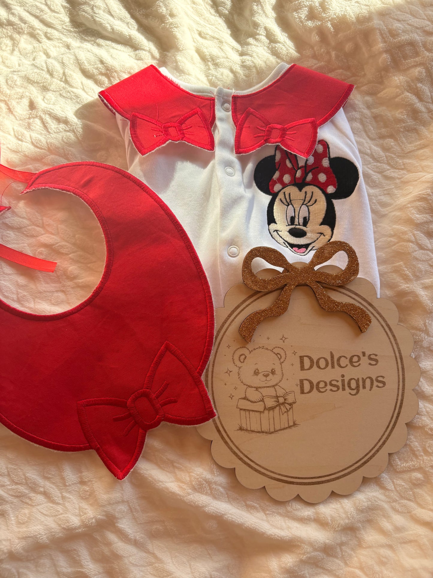 Personalised Minnie Mouse Baby Set Embroidered Babygrow & Bib – Red