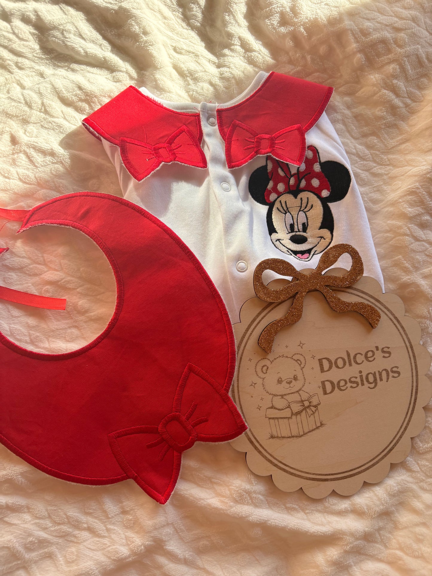 Personalised Minnie Mouse Baby Set Embroidered Babygrow & Bib – Red