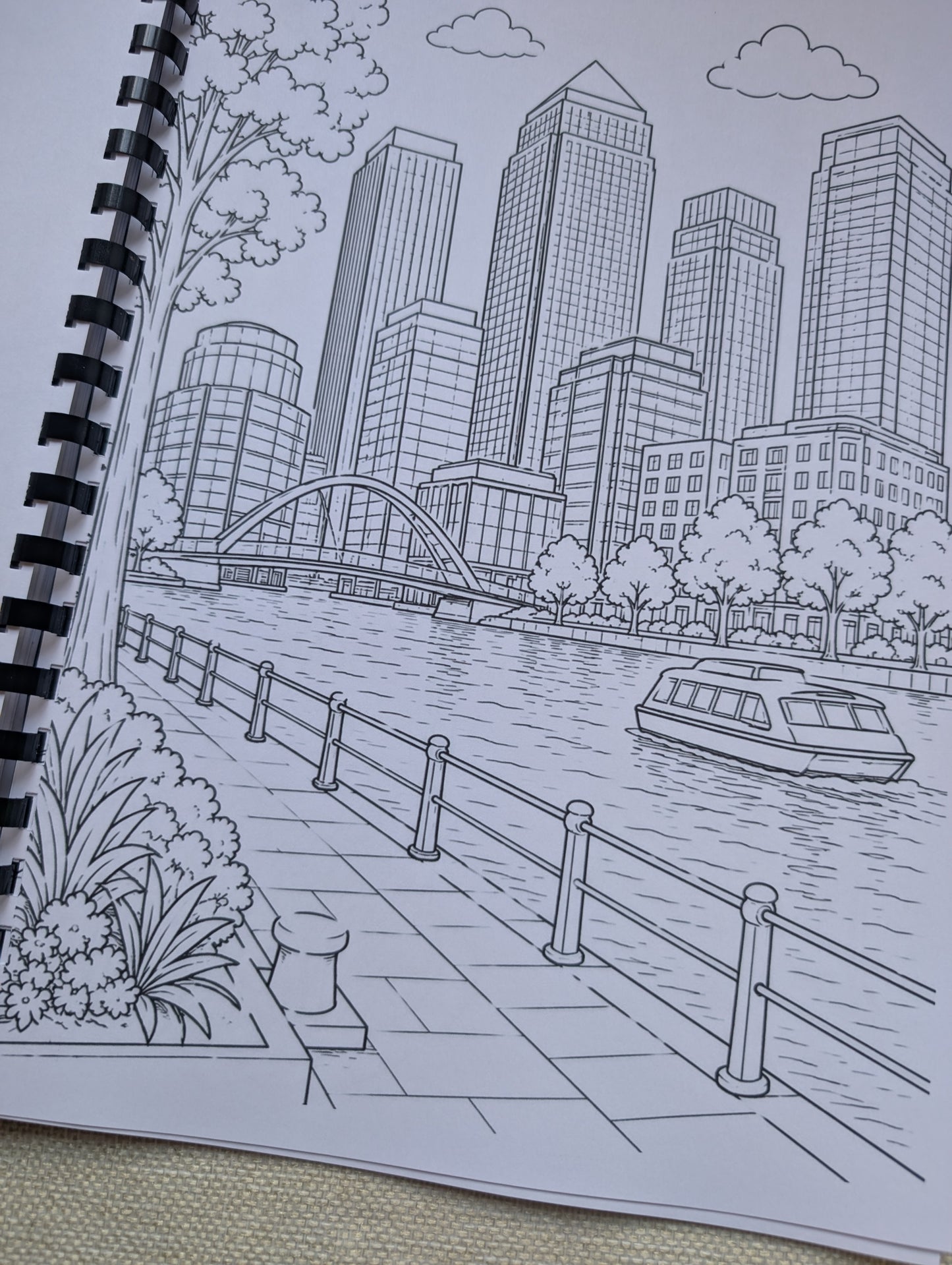 London Landmarks Colouring Book – Famous London Sights & Attractions | 20+ Iconic UK Colouring Pages
