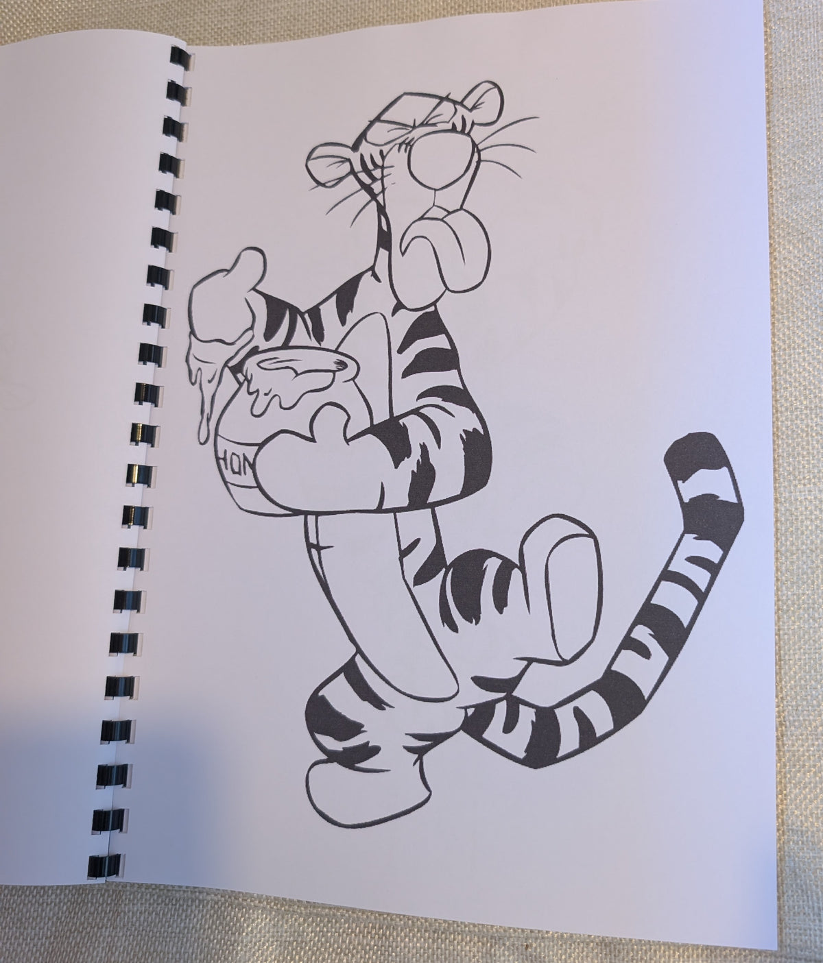 Tigger Colouring Book | Classic Character Inspired A4 Colouring Book