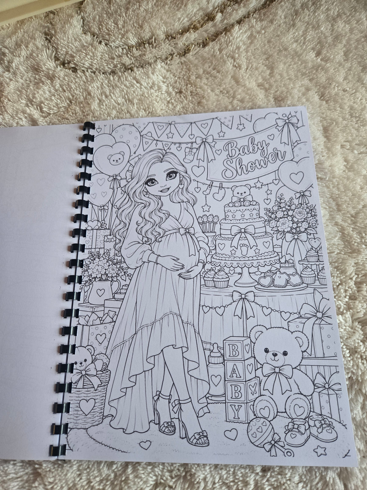 Pretty Little Moments colouring book photo 1