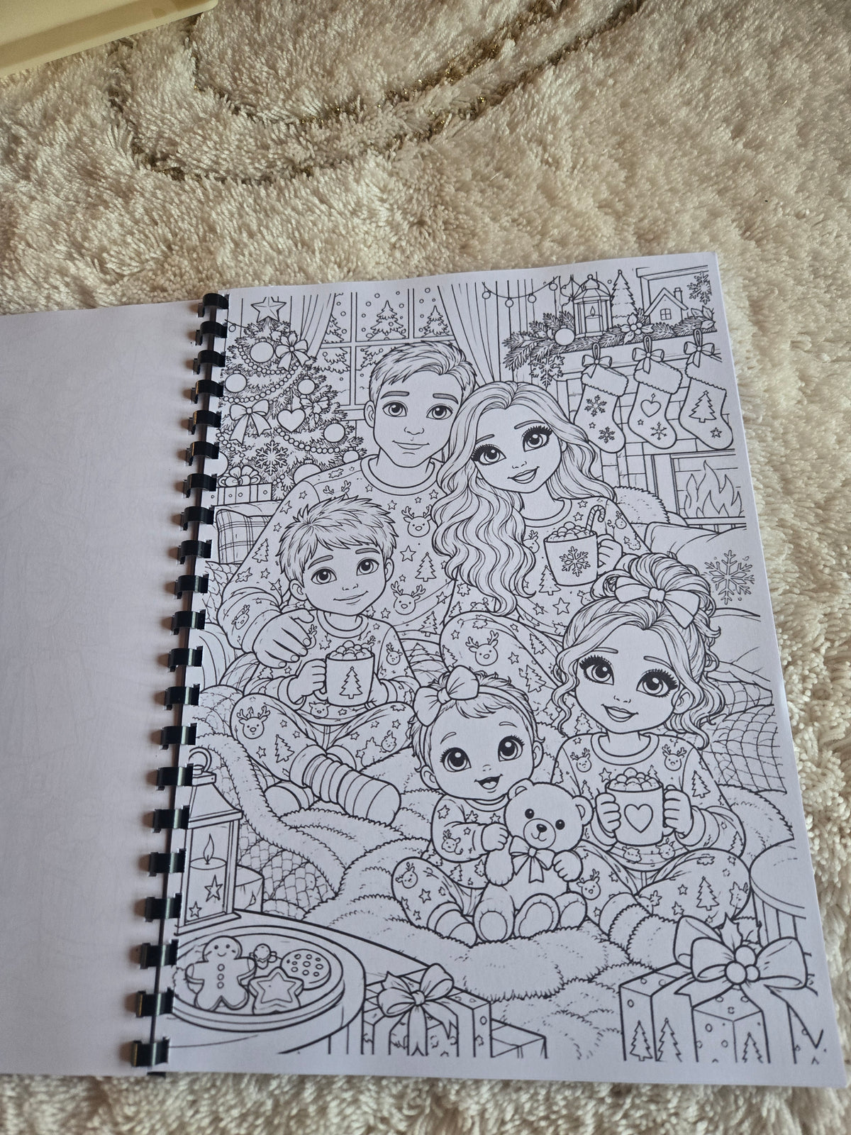 Pretty Little Moments colouring book photo 7